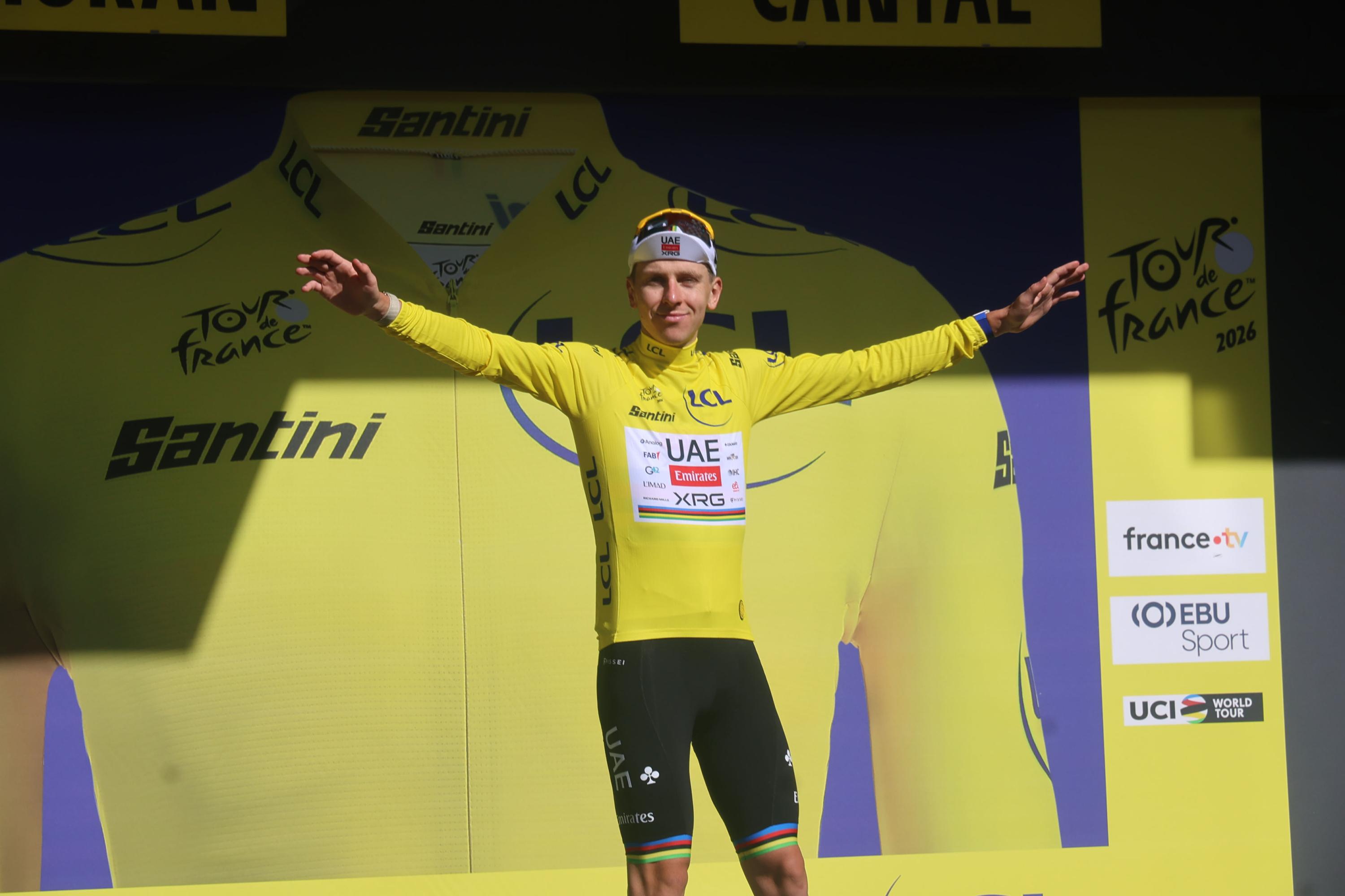 Tour de France : Tadej Pogacar rêve de défier Novak Djokovic sur un vélo