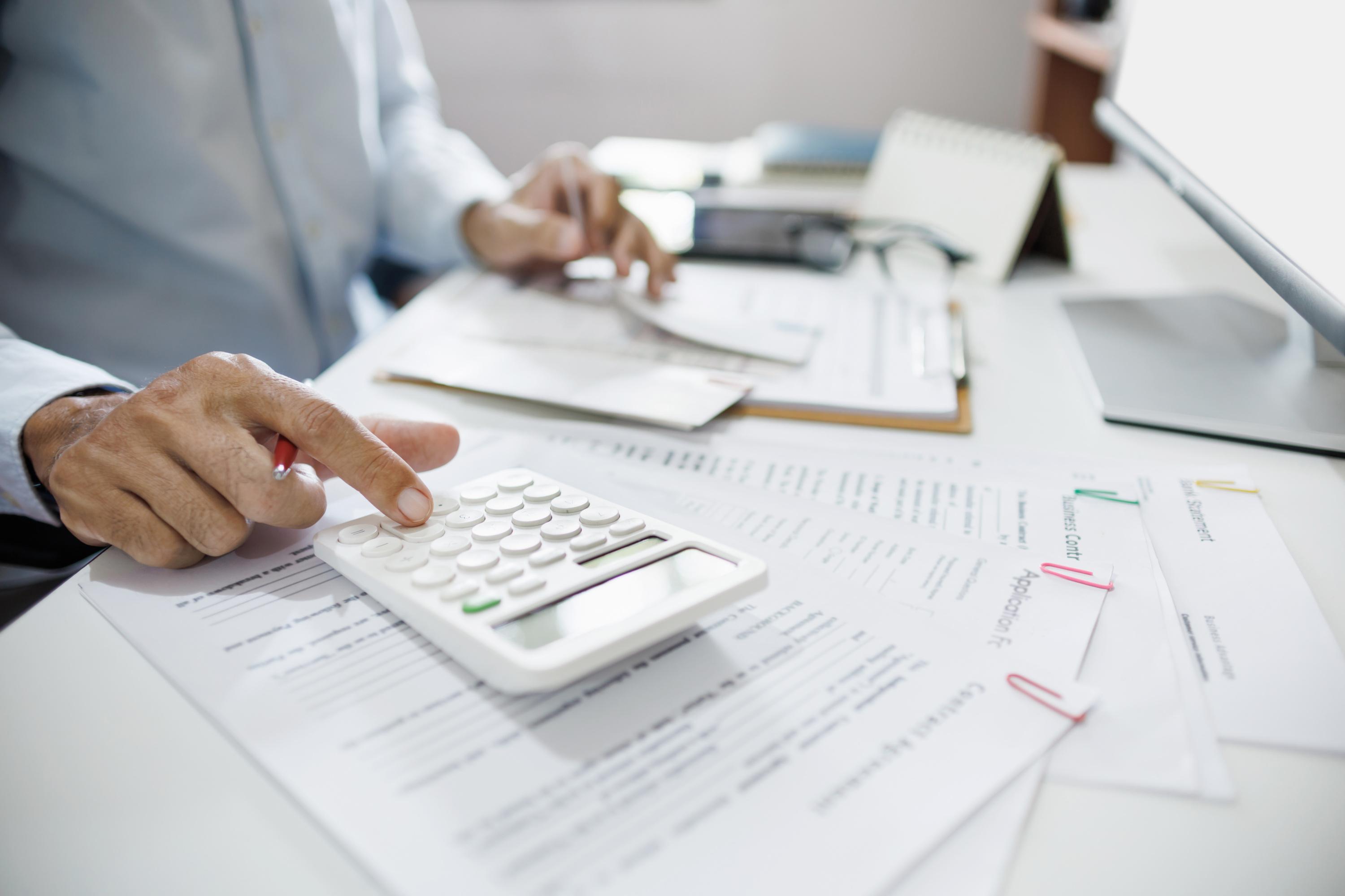 Impôts : quand allez-vous recevoir un remboursement du fisc cet été ?