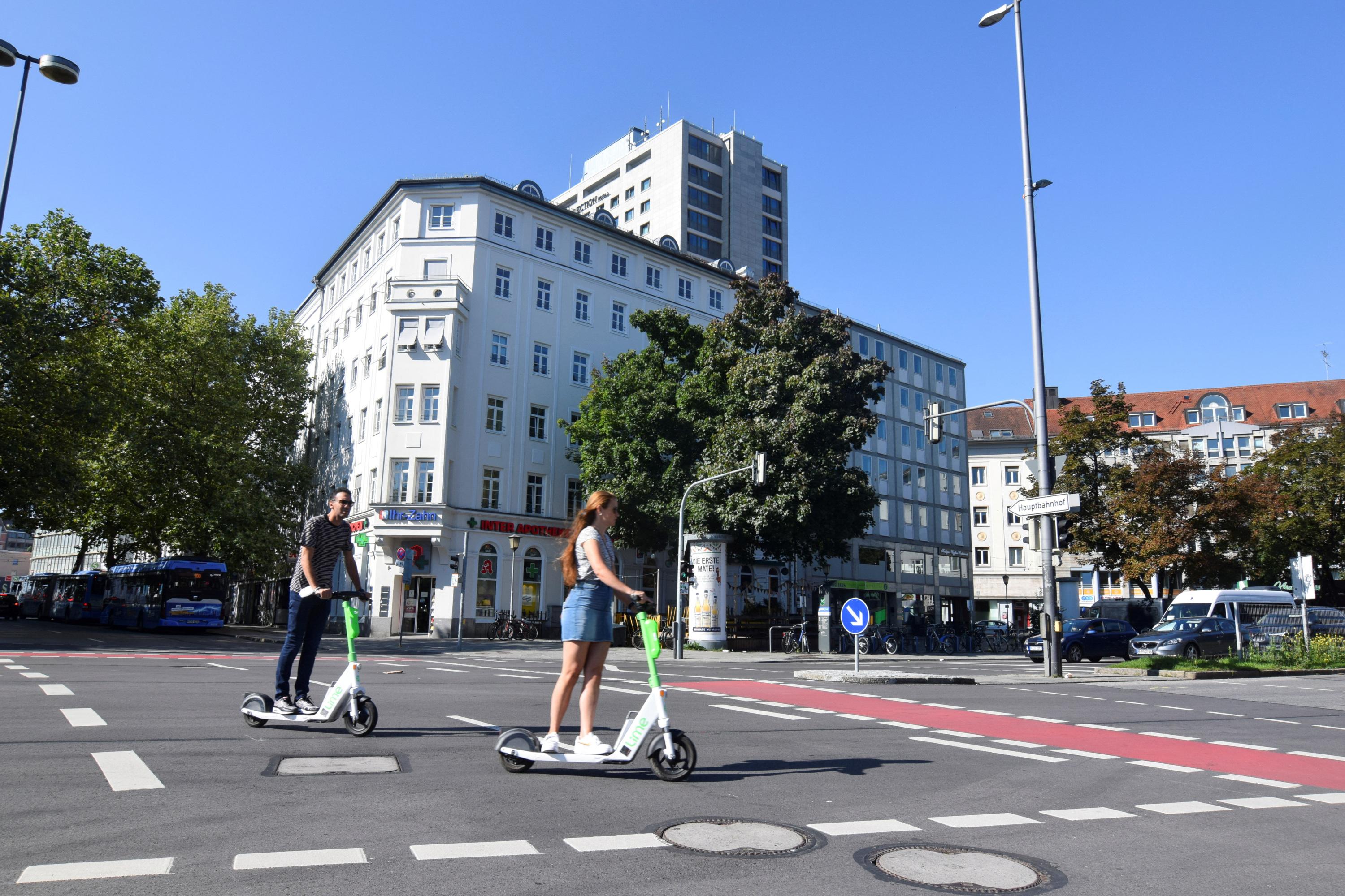 Trottinettes électriques : l’Italie impose désormais l’immatriculation et une assurance pour rouler