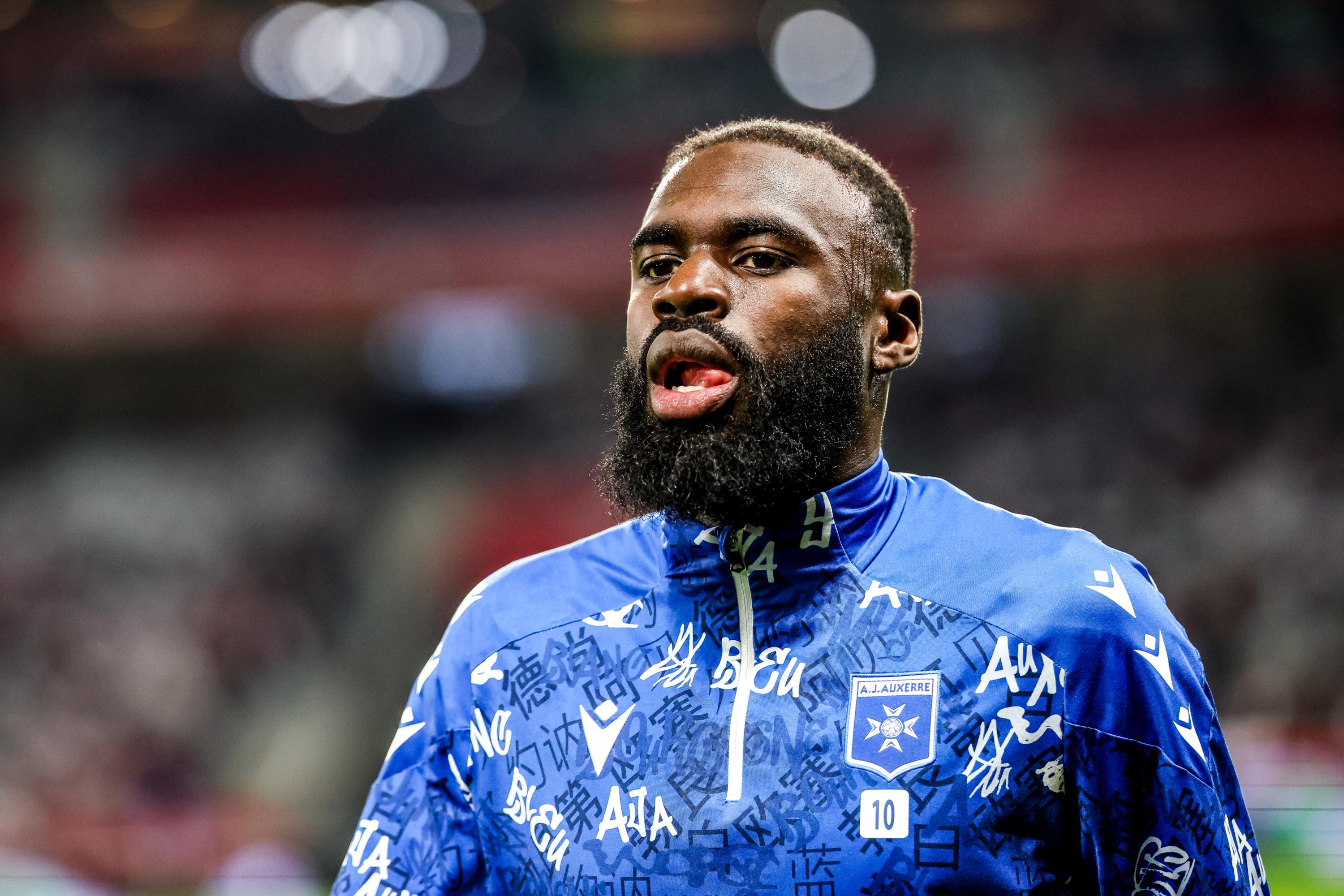 Ligue 1 : Lassine Sinayoko quitte Auxerre et rejoint le Paris FC
