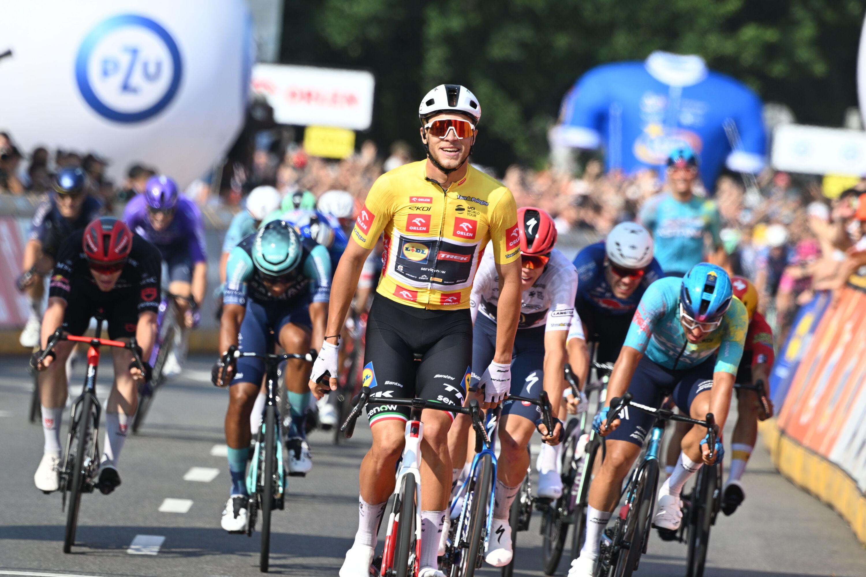 Tour de Pologne : intouchable, Jonathan Milan devance encore Paul Magnier sur le sprint de la 2e étape