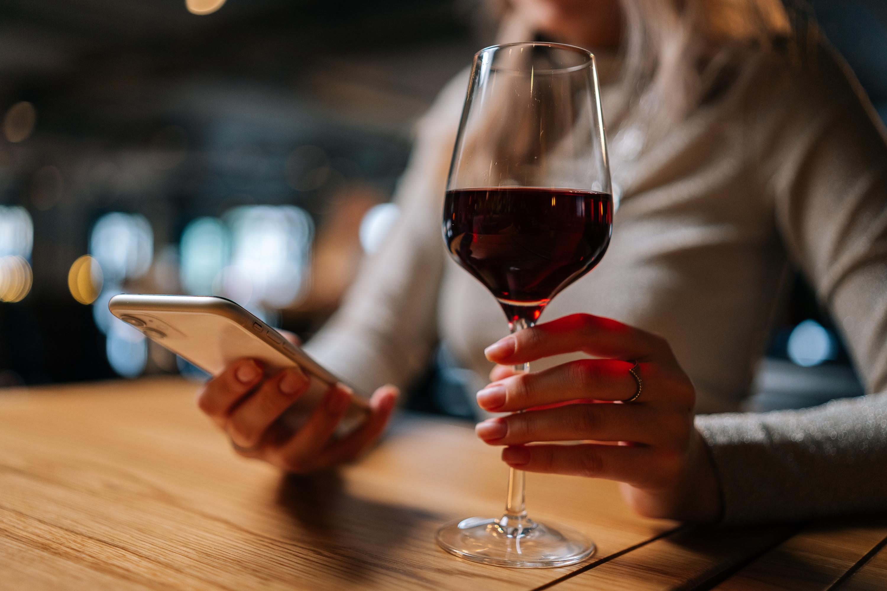 L’intelligence artificielle va-t-elle vider les restaurants de leurs sommeliers ?