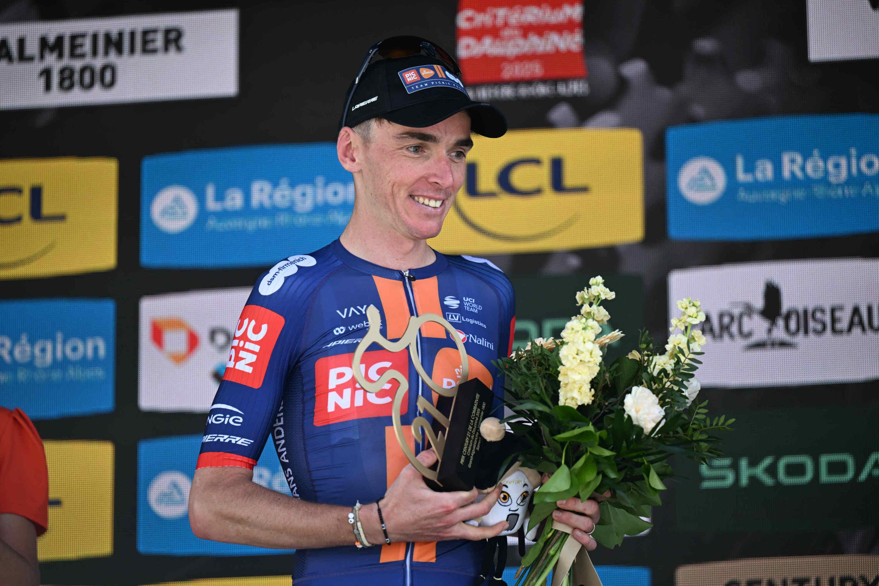 «Un grand merci aux équipes de secours», l’ancien cycliste Romain Bardet hospitalisé après une mauvaise chute sur le Mont Ventoux