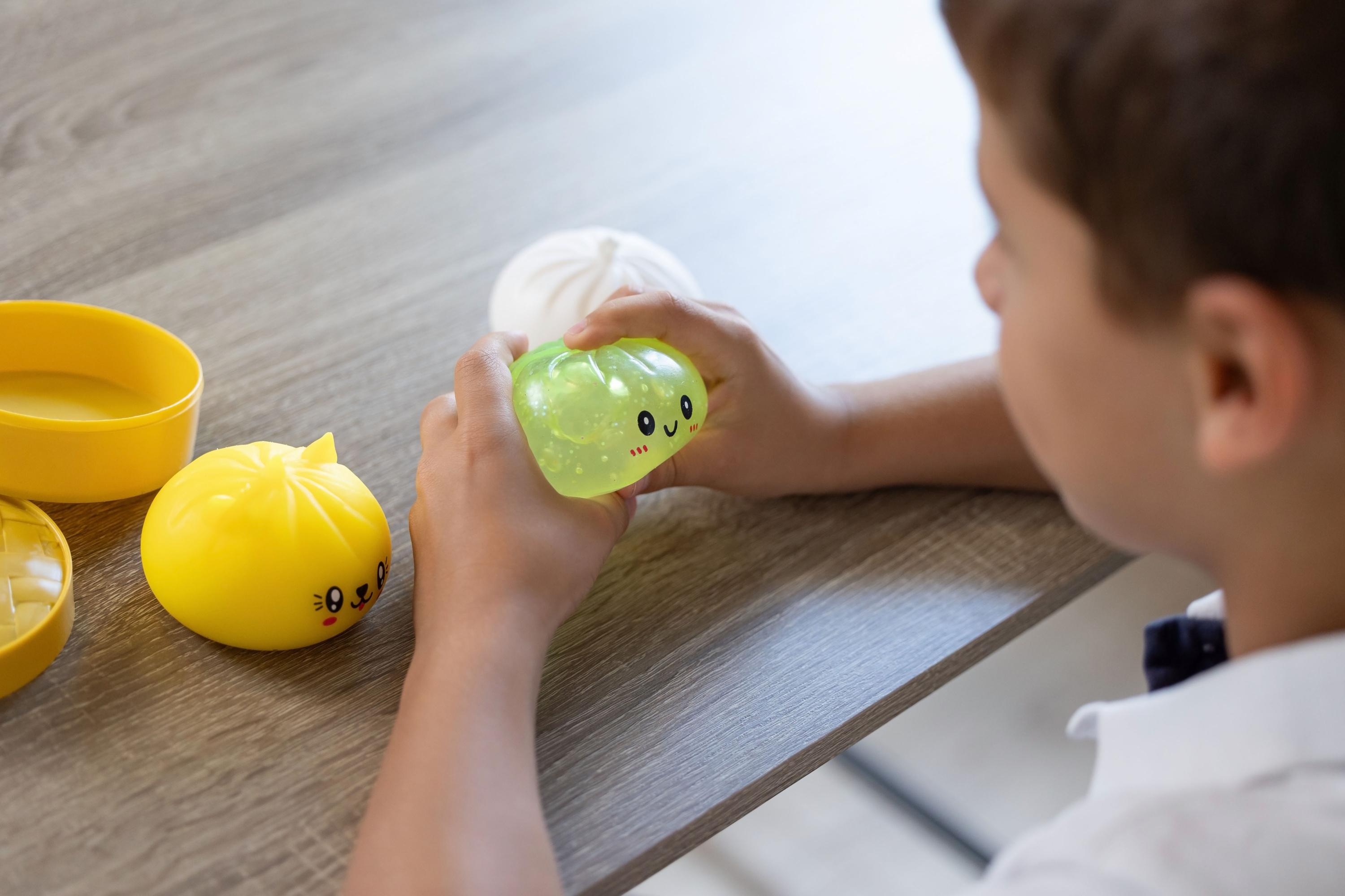 Explosions, brûlures, contrefaçons... Derrière la nouvelle mode des squishies, les accidents se multiplient