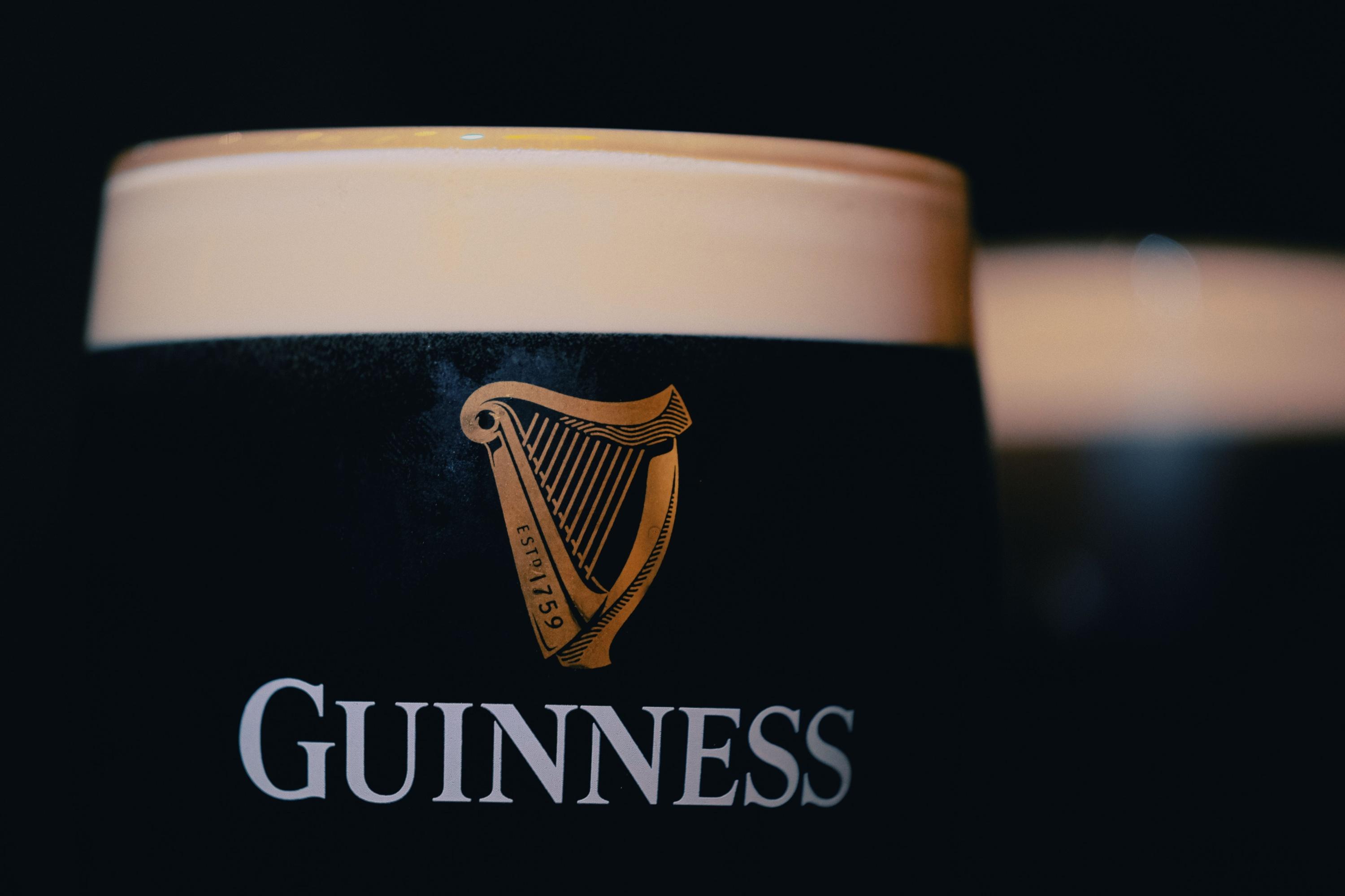 Un plongeur a découvert une bouteille de Guinness vieille de 162 ans dans l’épave d’un cargo dans la Manche