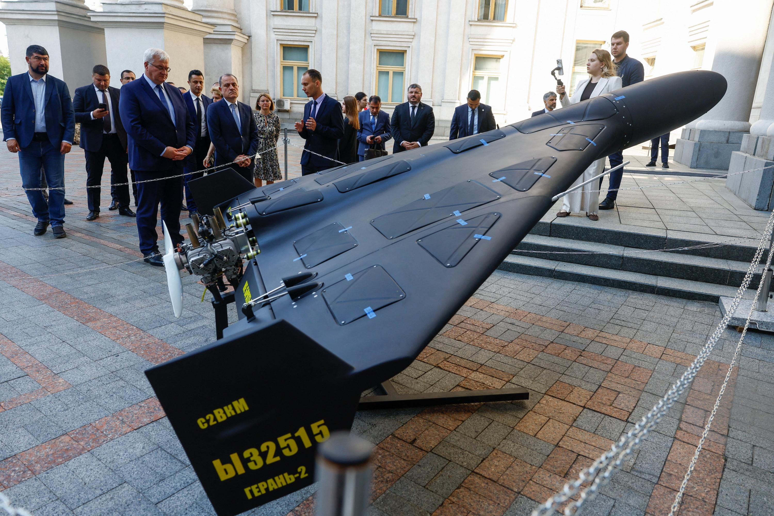 Guerre en Ukraine : des images satellitaires révèlent de nouvelles rampes de lancement de drones en Russie