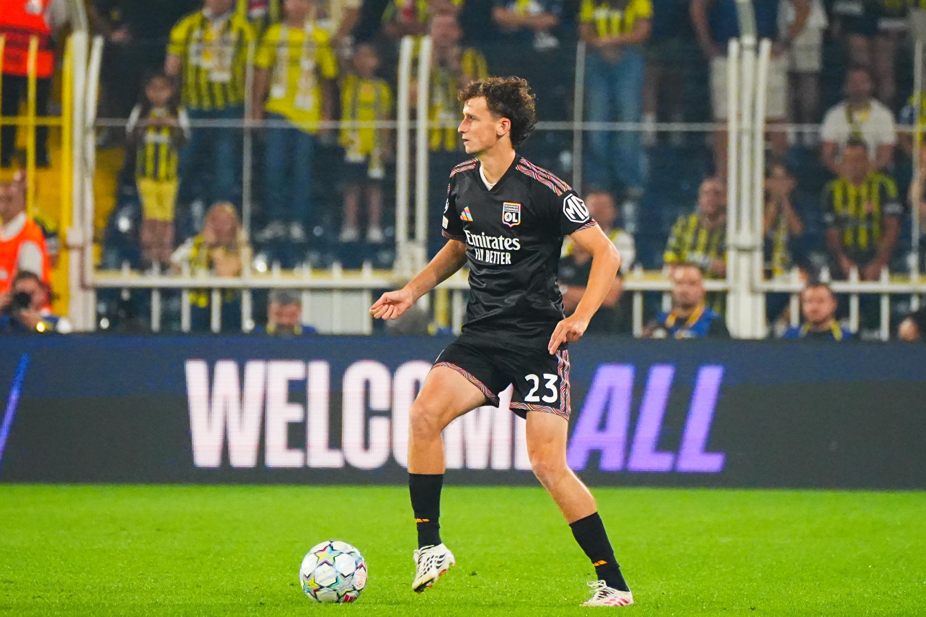 EN DIRECT - Fenerbahçe-Lyon : l’OL surpris par un superbe but de Greenwood, tout est à refaire à Istanbul