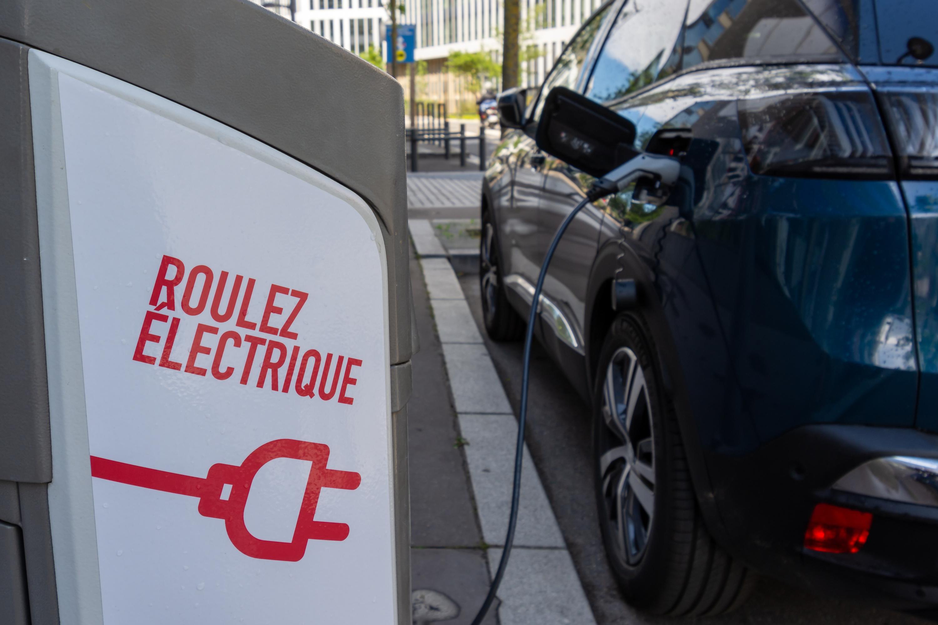 Automobile : en août, les modèles électriques ont représenté 38% du marché du neuf