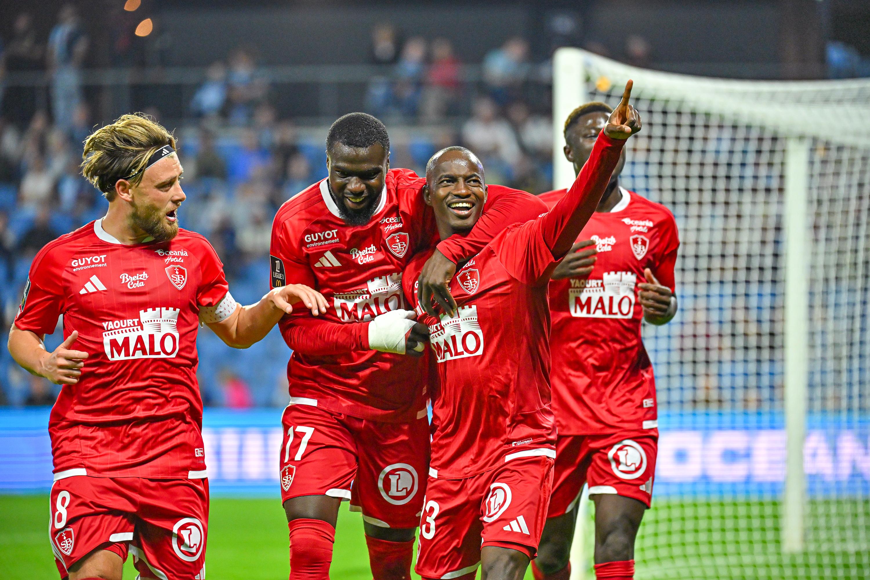 Multiplex Ligue 1 : les Aiglons tenus en échec par les Manceaux alors que Brest tient sa première victoire de la saison au Havre... Le résumé du troisième multiplex de la saison
