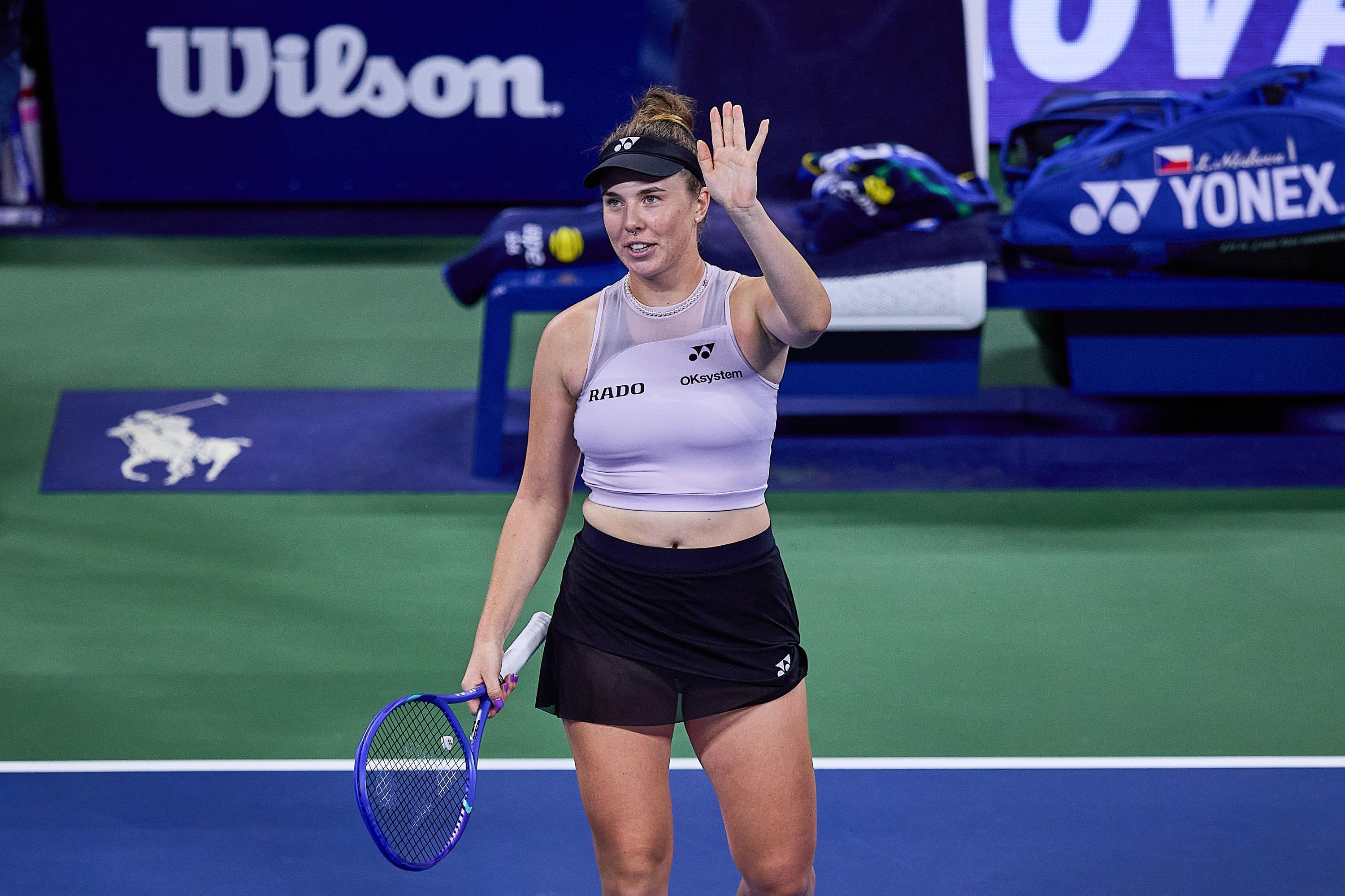 US Open : Linda Noskova se défait de Marta Kostyuk et rejoint Sabalenka en quarts de finale