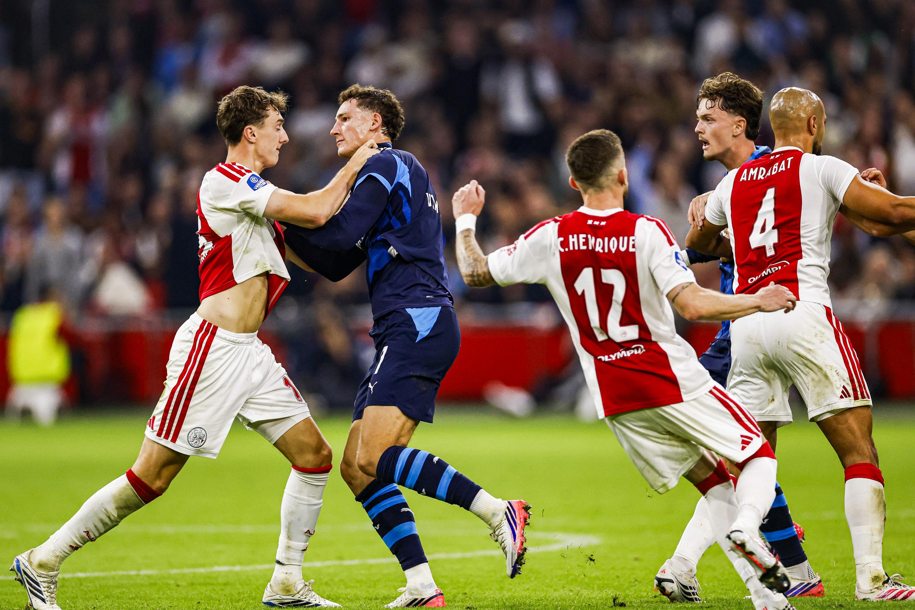 Foot : «Tentative d’assassinat», l’action du fils de Van Bommel fait parler aux Pays-Bas