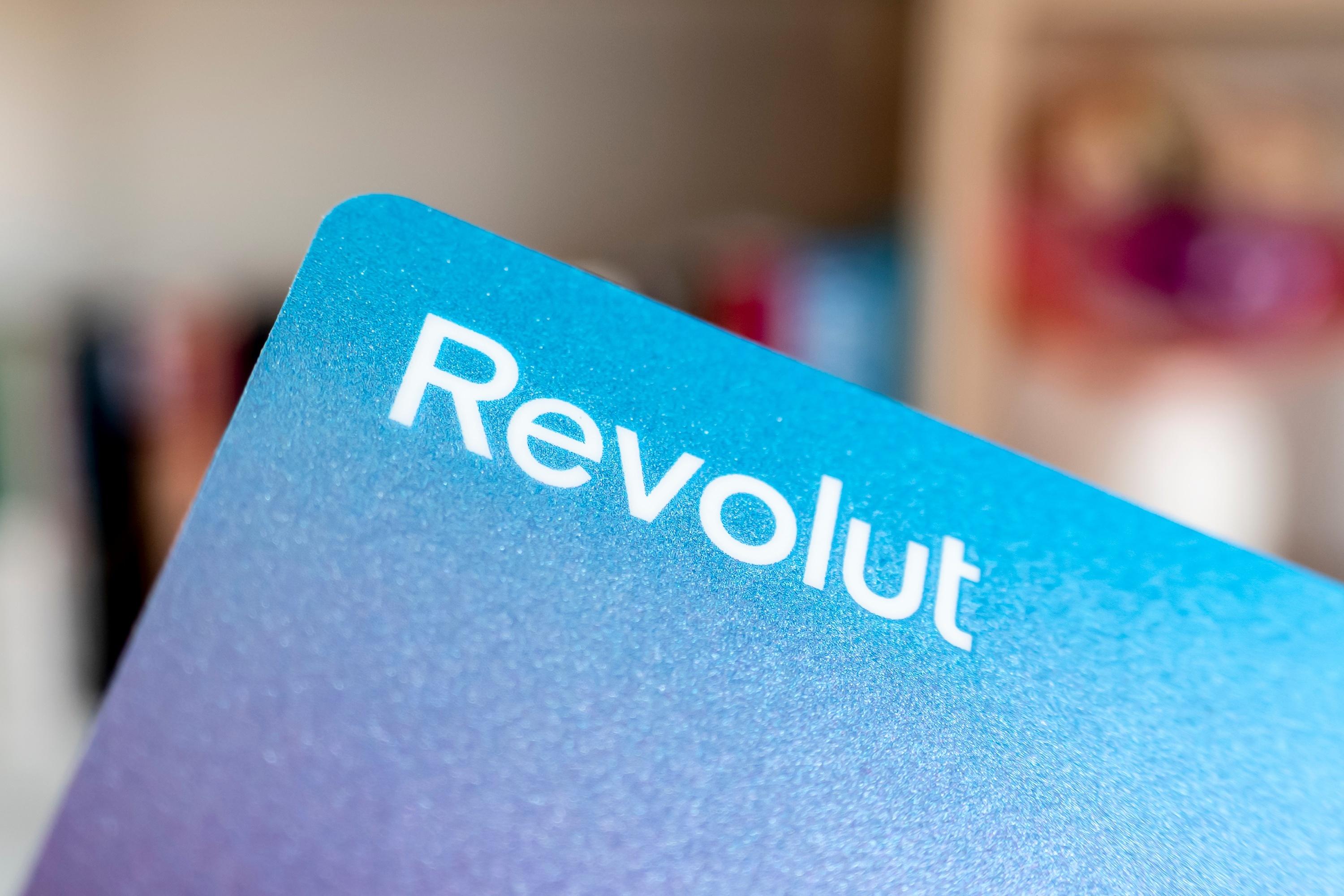 Revolut revendique le premier paiement par intelligence artificielle en France thumbnail
