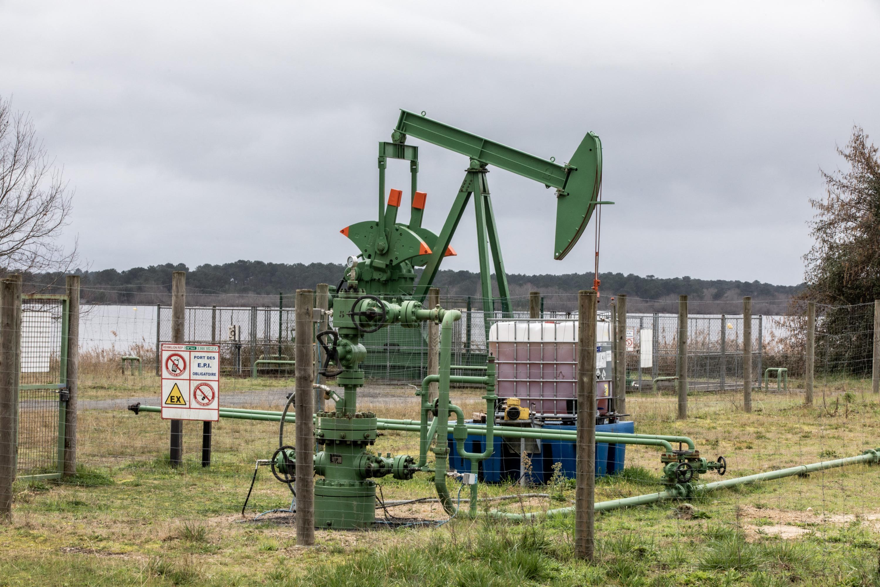 «Nous aurons encore besoin de pétrole en 2040» : à Parentis, dans les Landes, la fin programmée de l’or noir fait débat