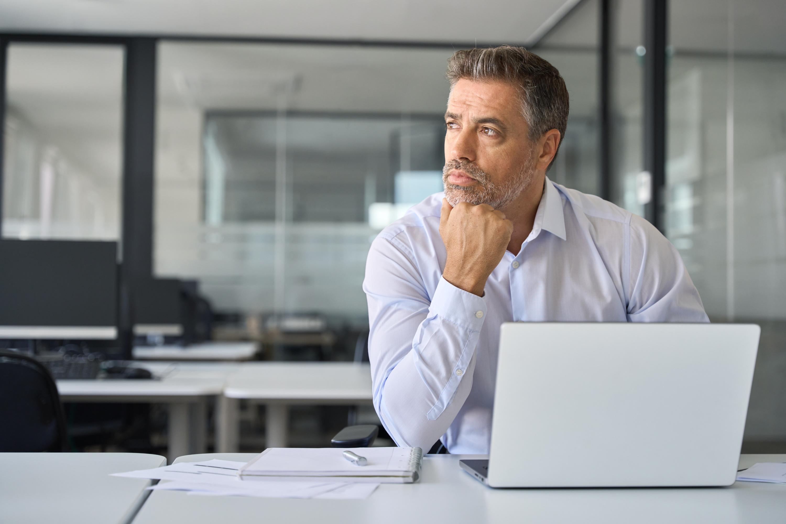 «Cette capacité est encore plus précieuse dans un monde saturé d’IA» : l’intuition, une compétence devenue clé pour les dirigeants