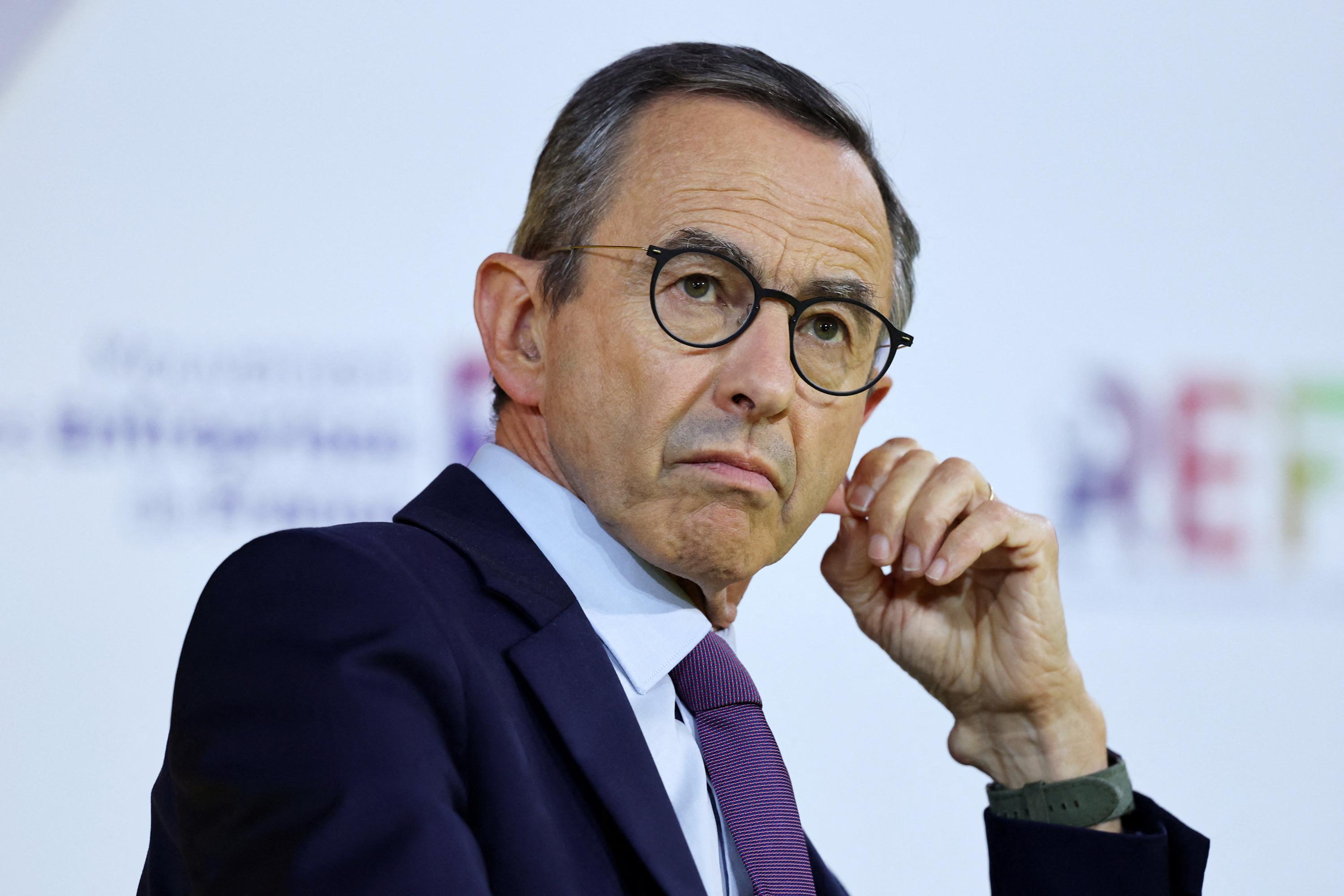 EN DIRECT - Présidentielle 2027 : Bruno Retailleau réclame les ordonnances pour le prochain budget