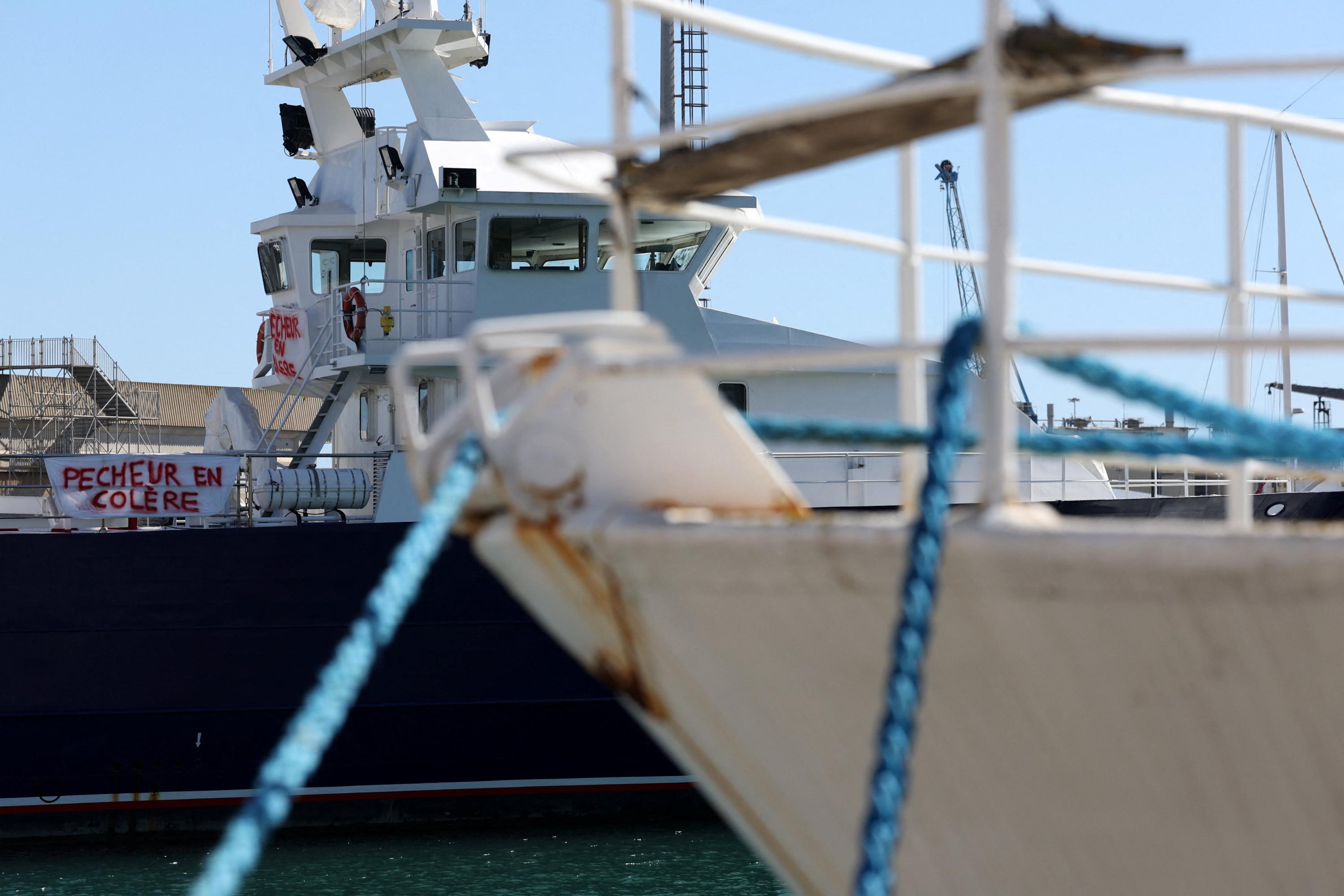 Les aides aux pêcheurs «suivront la variation des cours du carburant», annonce la ministre de la Mer