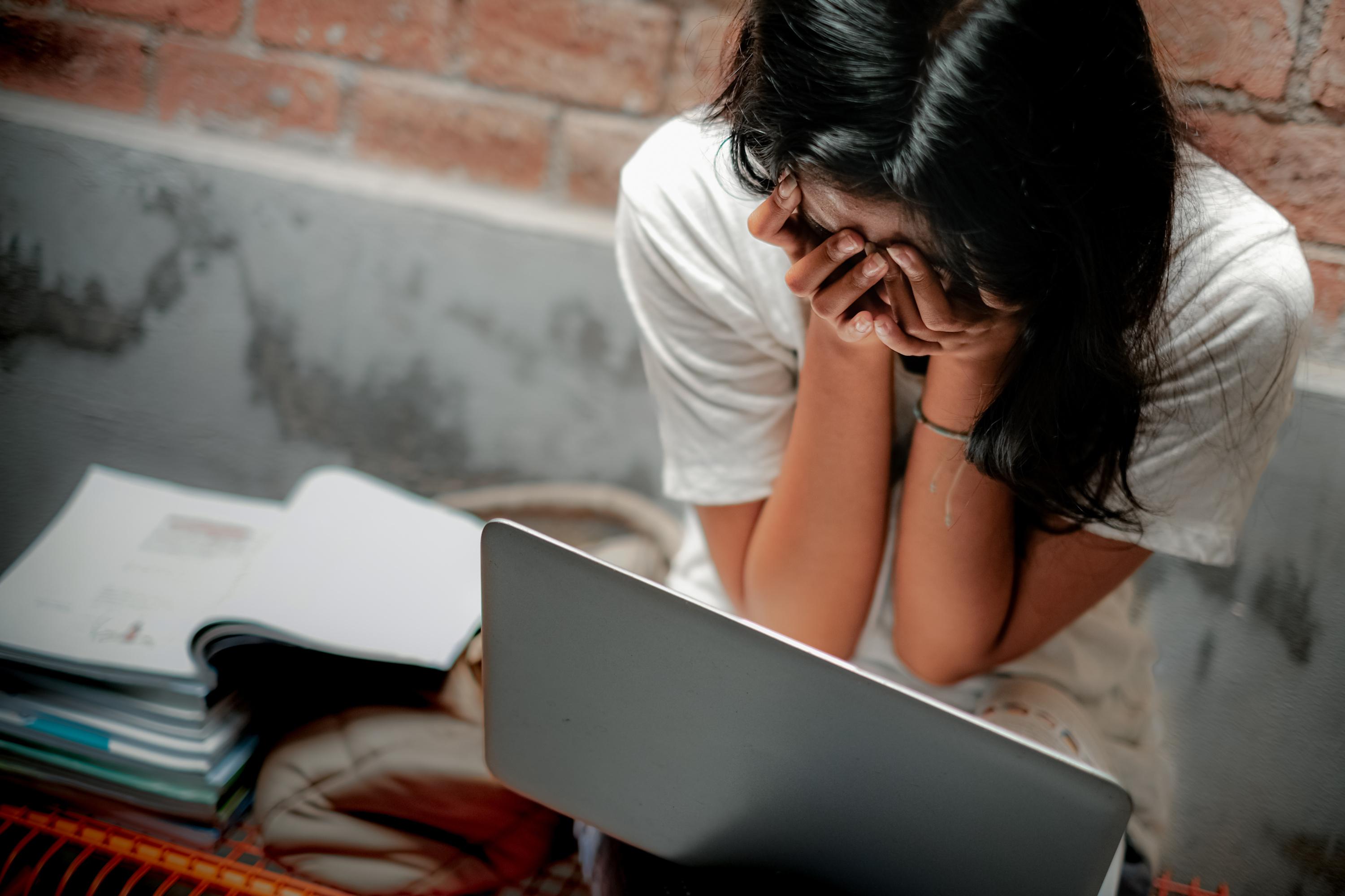 «Mettre le mot burn-out sur toutes les situations n’aide ni les salariés, ni les managers»  : n’en fait-on pas un peu trop sur ce syndrome ?