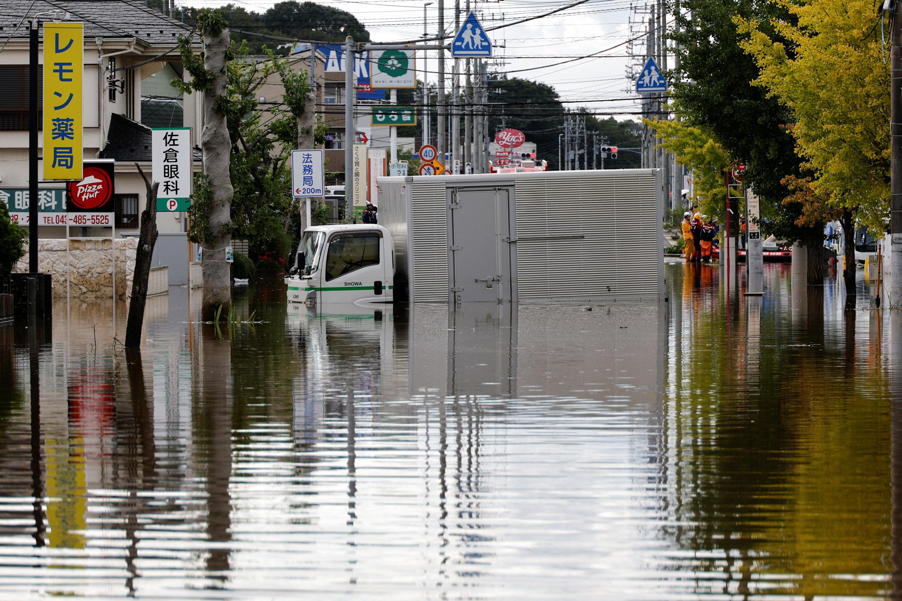 Japon : le bilan du typhon Dujuan s’alourdit à sept morts, 58.000 foyers toujours privés d’électricité