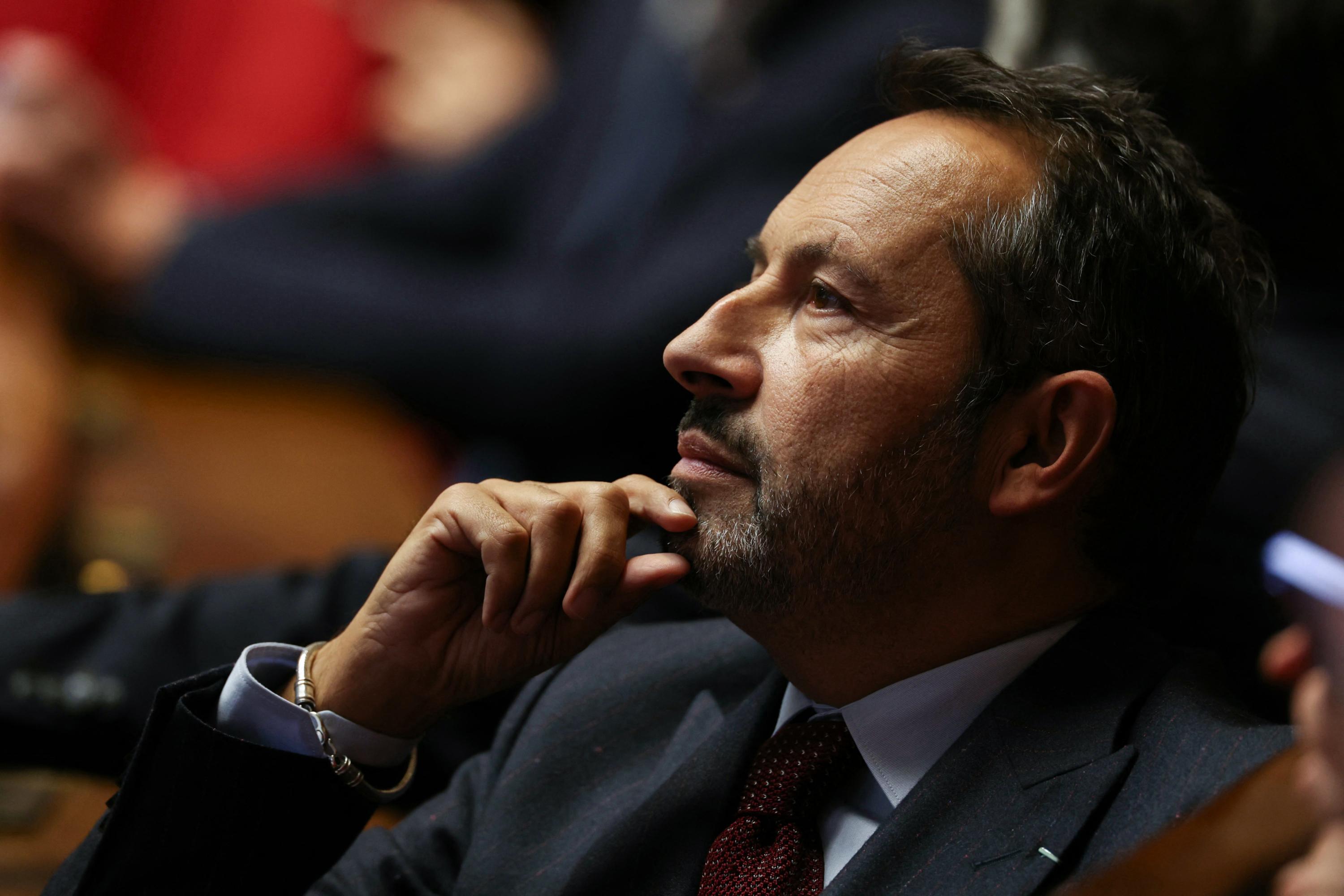 EN DIRECT - Présidentielle 2027: pour le RN, «il ne faut pas envoyer de militaires» pour protéger un port pétrolier saoudien