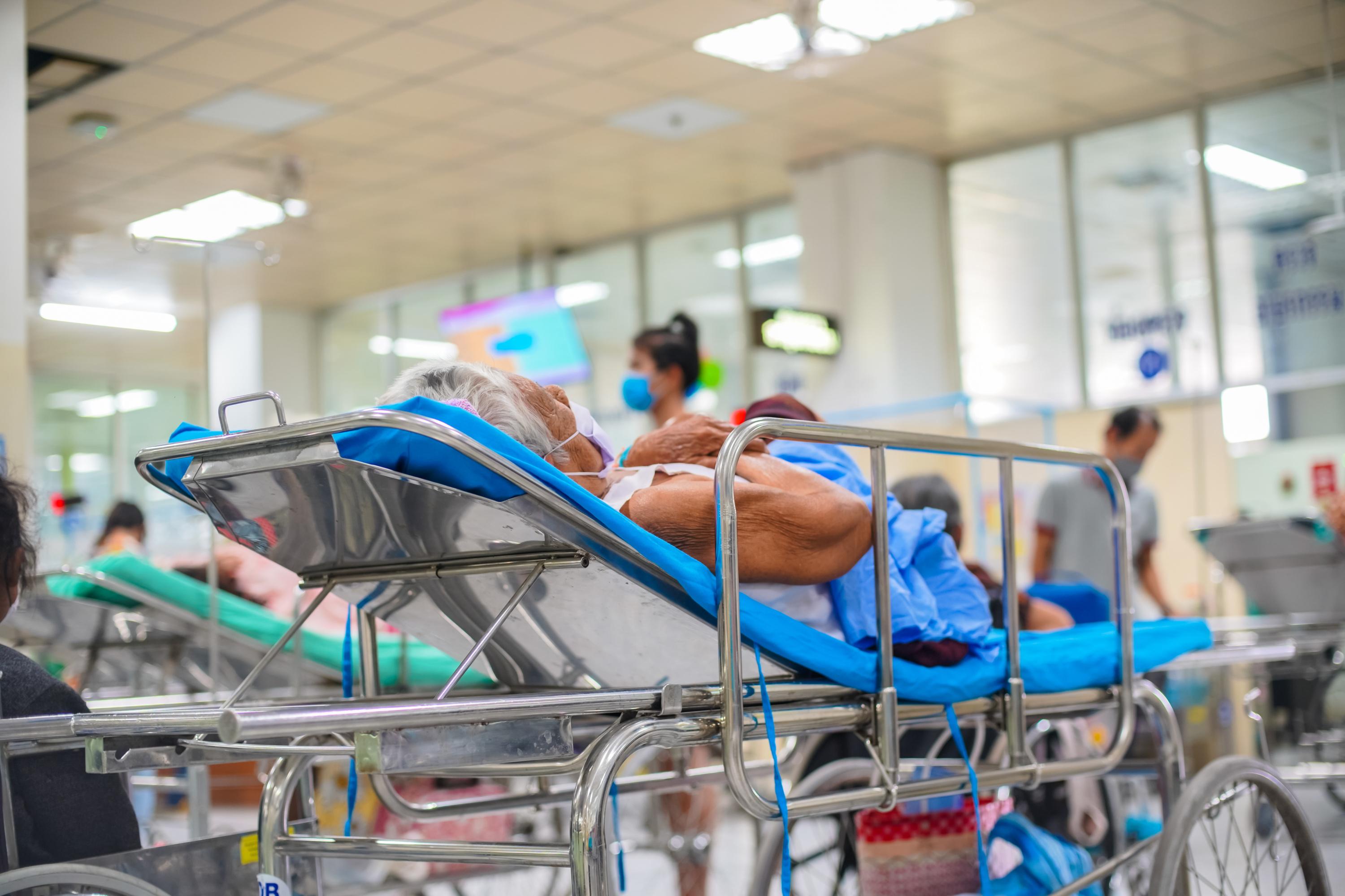 La violence dans les services d’urgence, un problème mondial