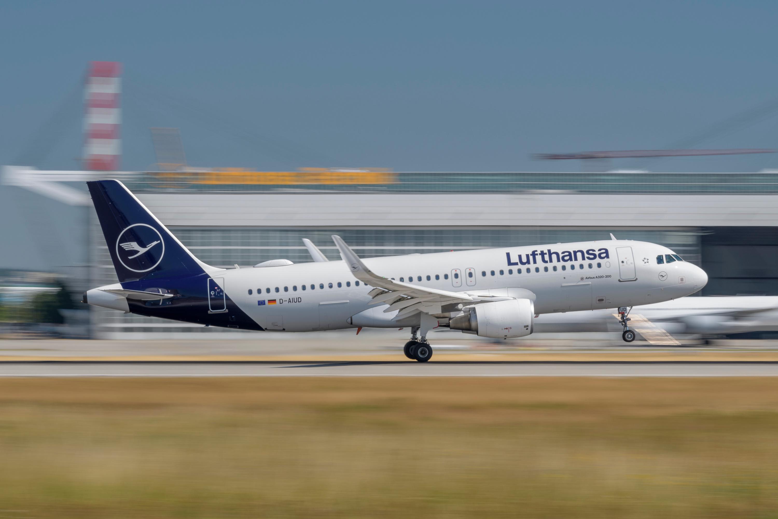 Une batterie externe prend feu à bord d’un vol Lufthansa, l’avion dérouté vers Lyon