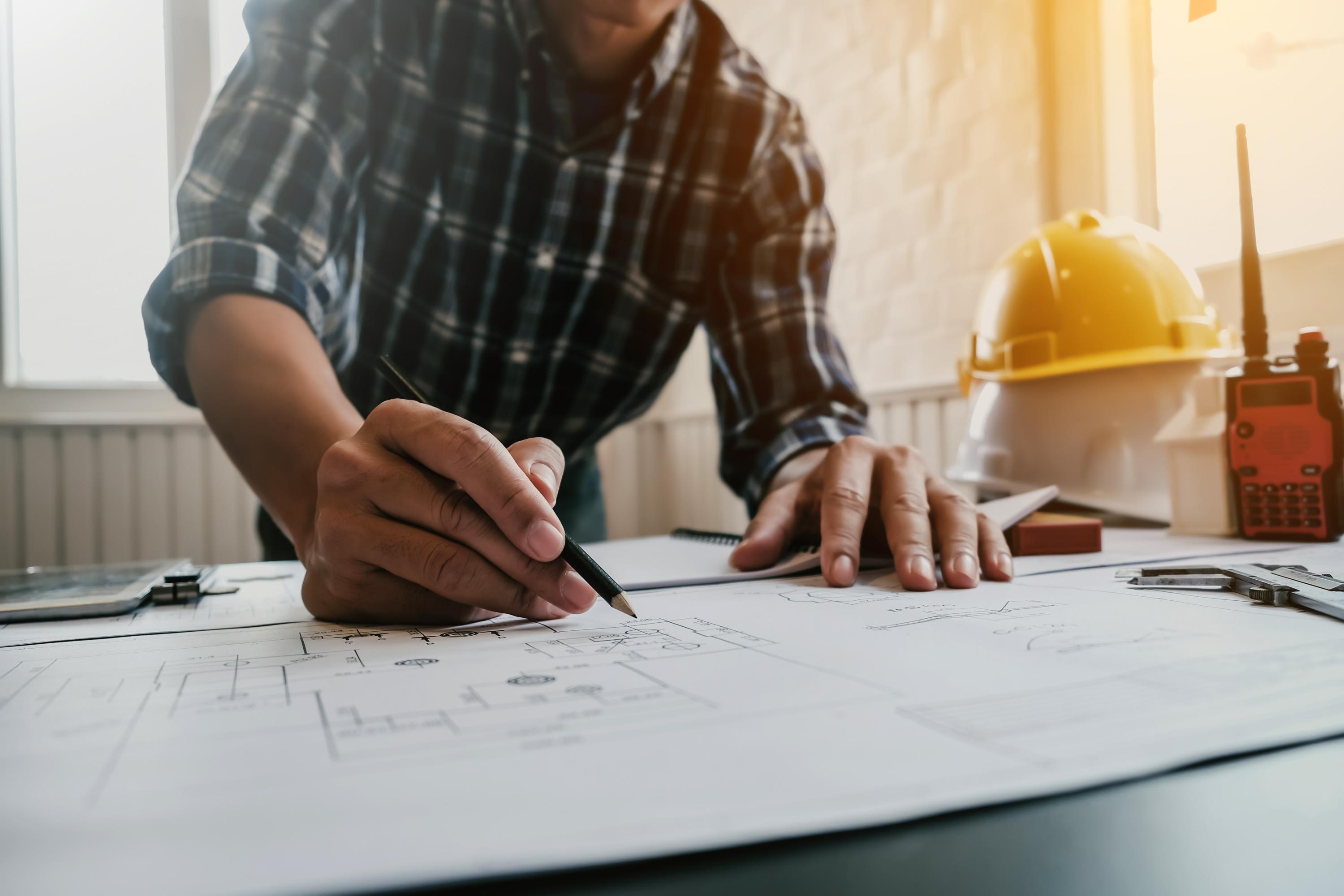 L’architecte avait signé des dizaines de permis de construire pour des projets sur lesquels il n’était pas intervenu