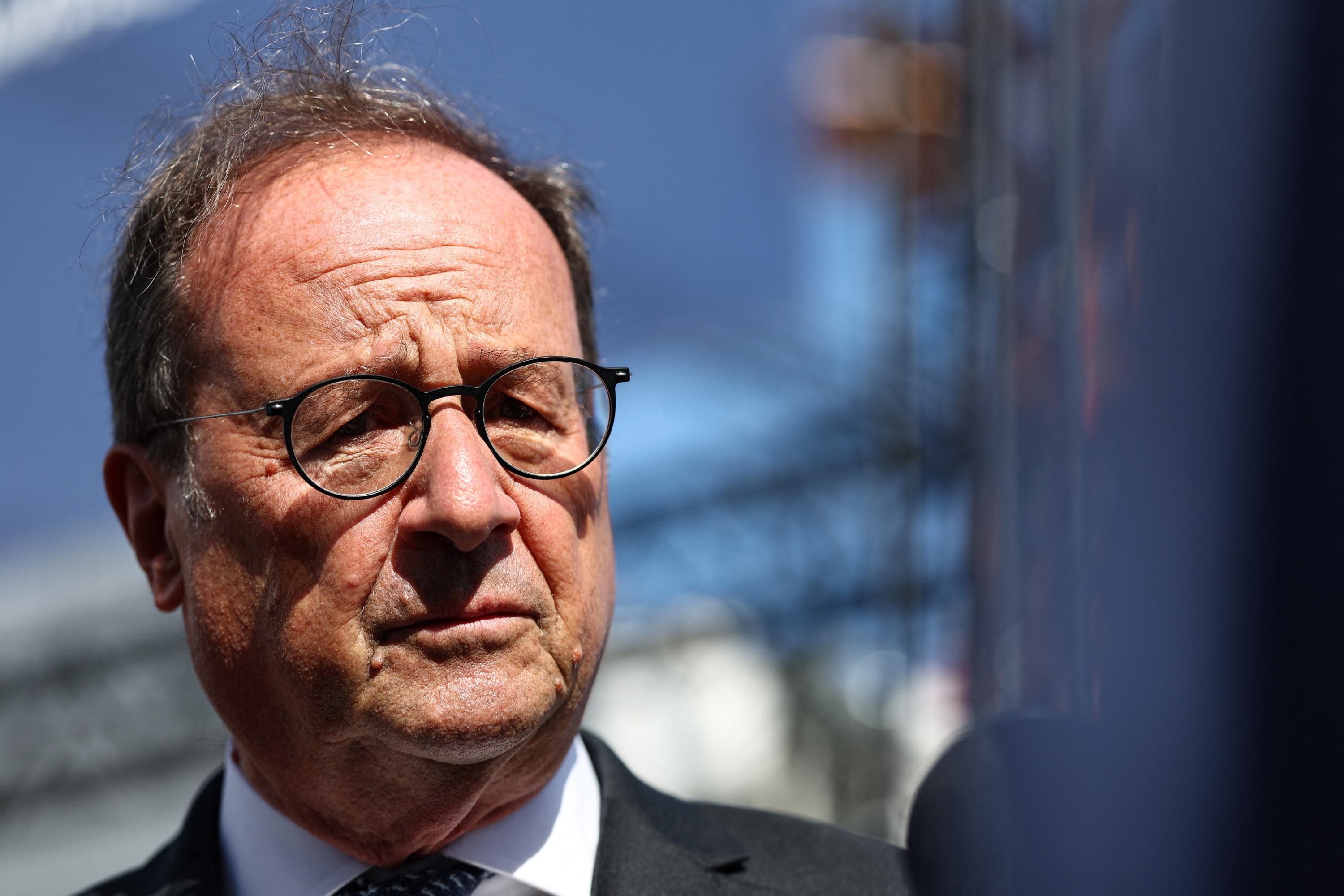 Blocage des lycées : «Les jeunes dans la rue, c’est comme le dentifrice qui sort du tube», prévient François Hollande