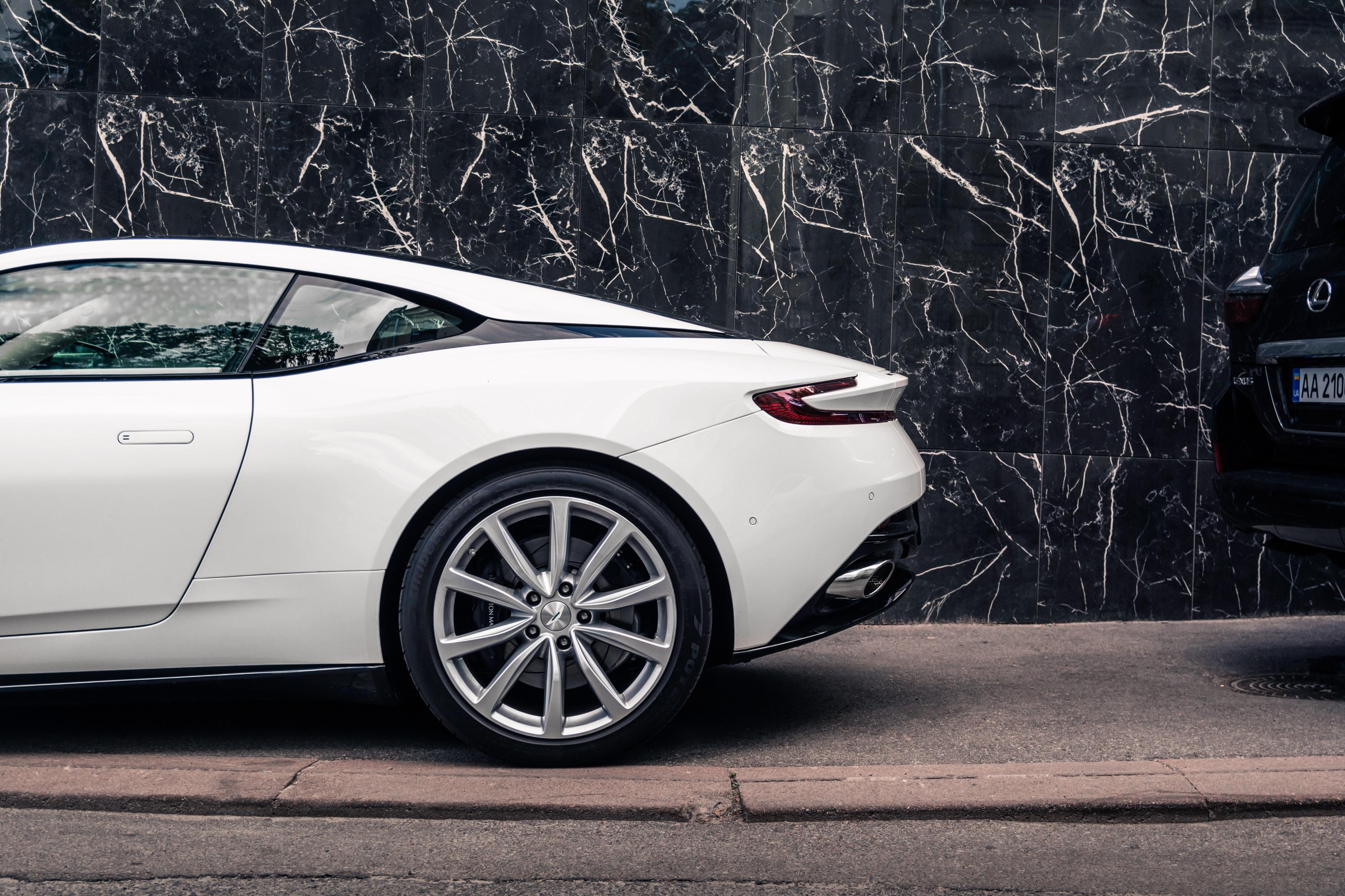 En difficulté depuis plusieurs années, Aston Martin se dirige «vers le redressement complet» de ses finances, selon son directeur général