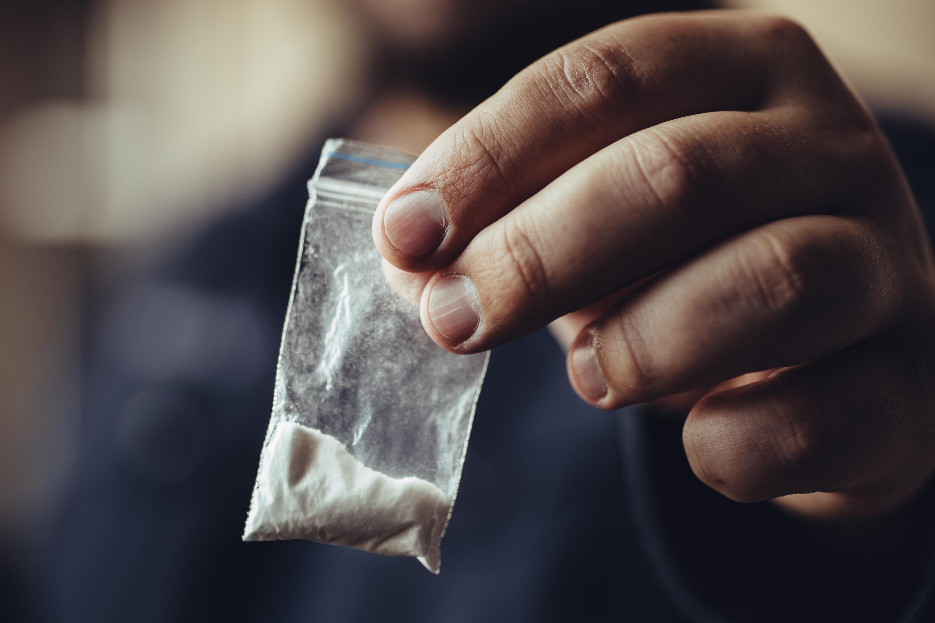 «La drogue est consommée par Monsieur et Madame tout le monde» : à Paris, les overdoses mortelles explosent