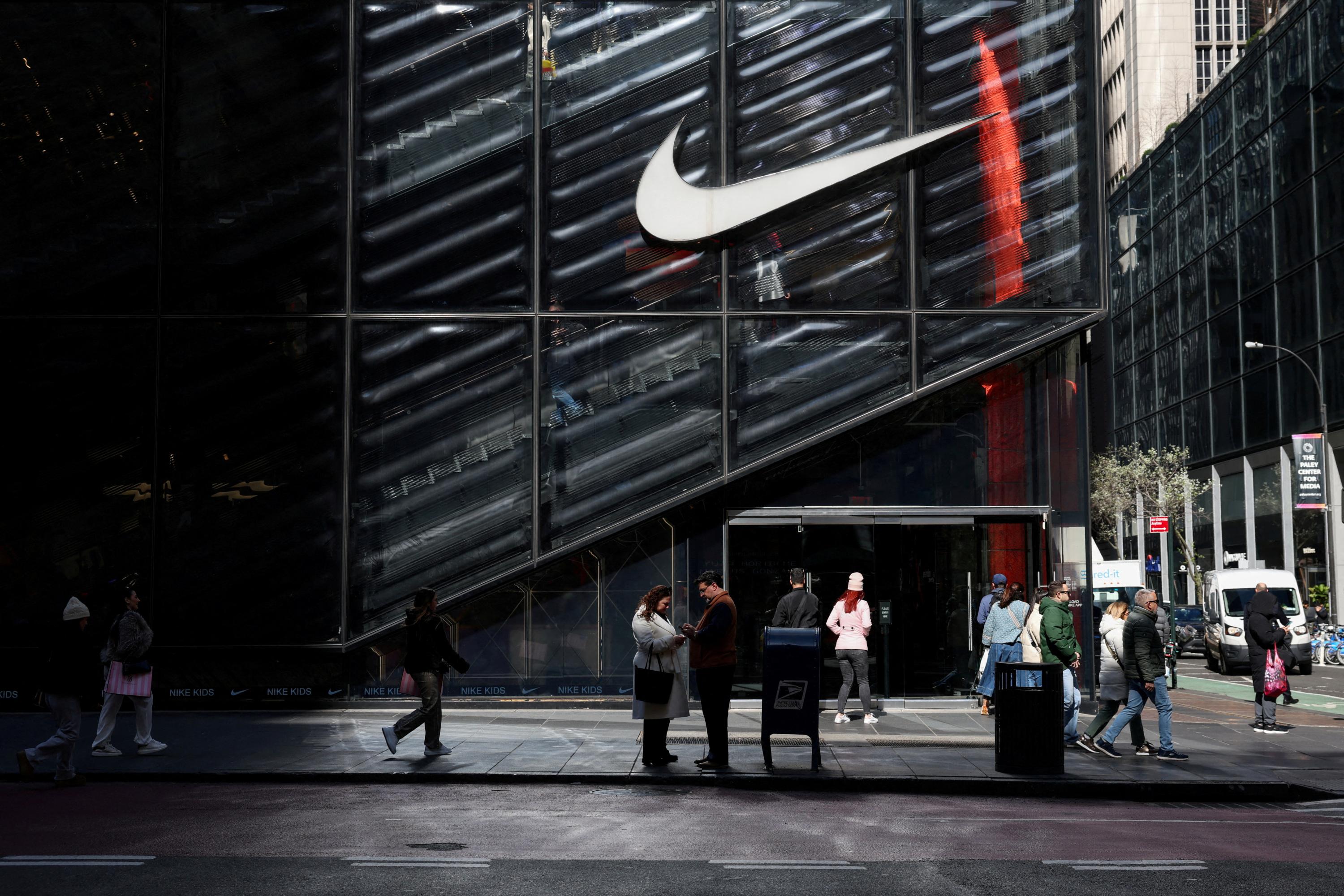Nike annonce des suppressions d'emplois, après des résultats contrastés