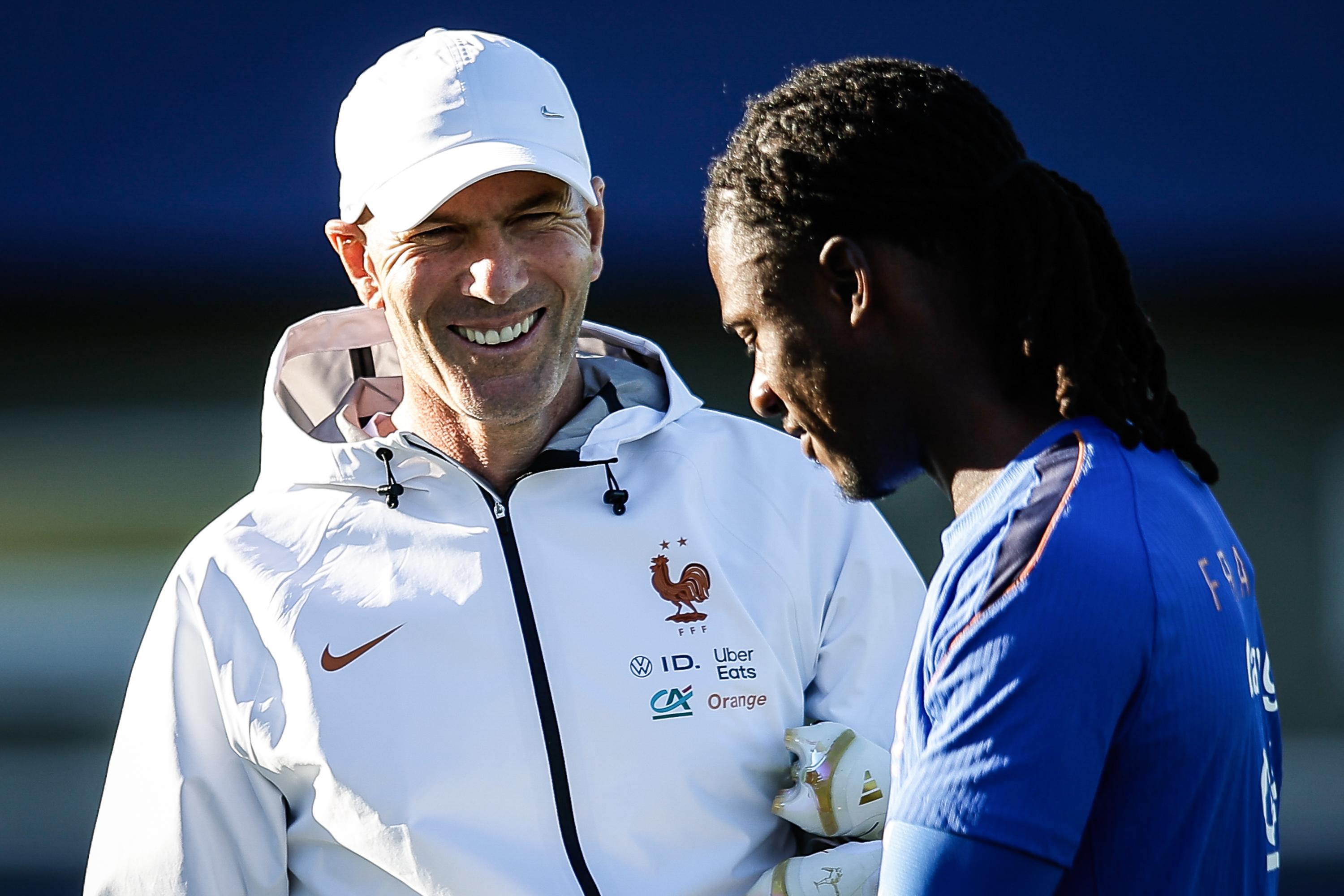 Équipe de France : vélo en forêt, tennis ballon, récupération… Les Bleus préparent la réception de la Belgique