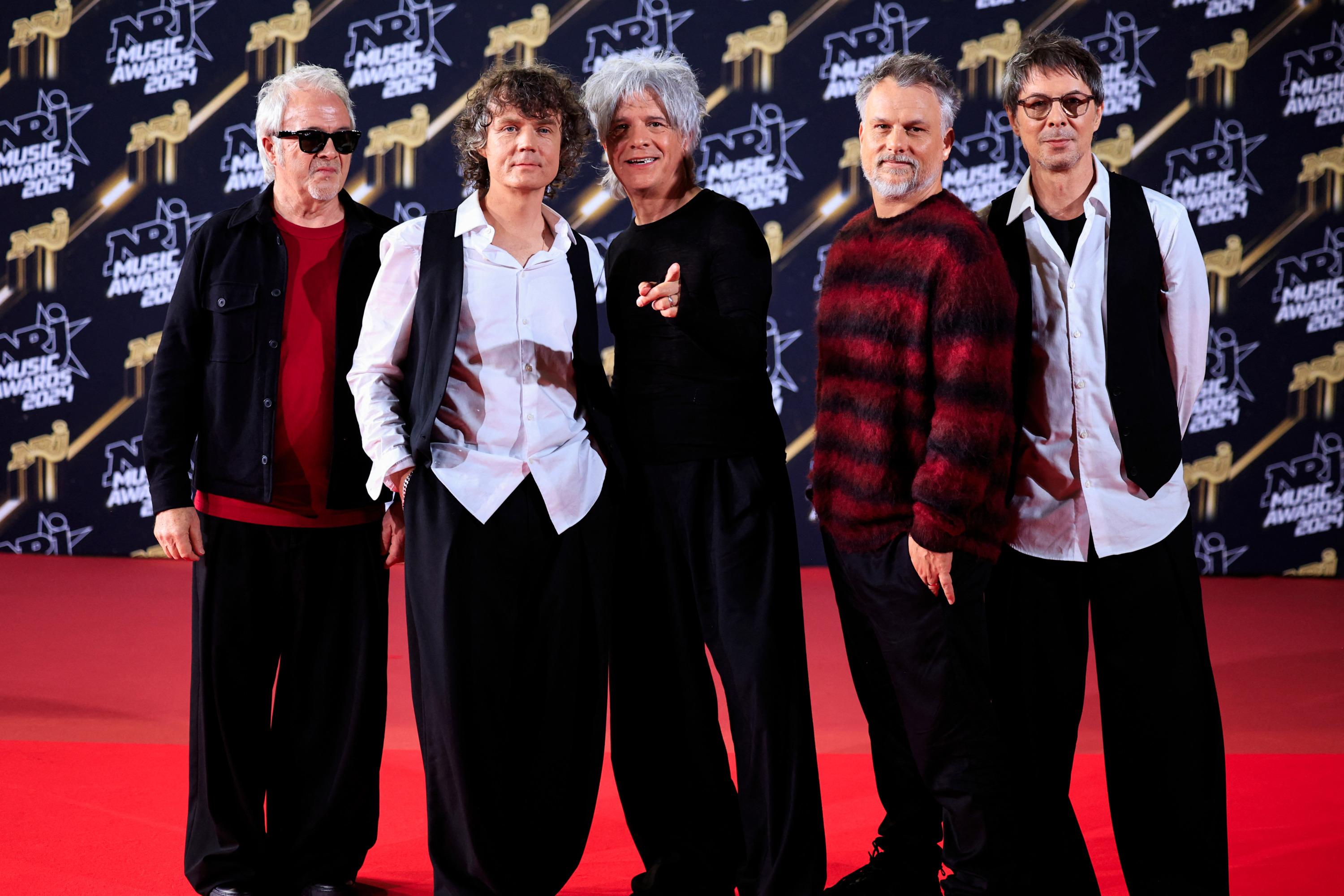 «Merci à Nicola pour ces 3 incroyables décennies» : Marc Éliard, le bassiste d’Indochine, annonce son départ du groupe mythique