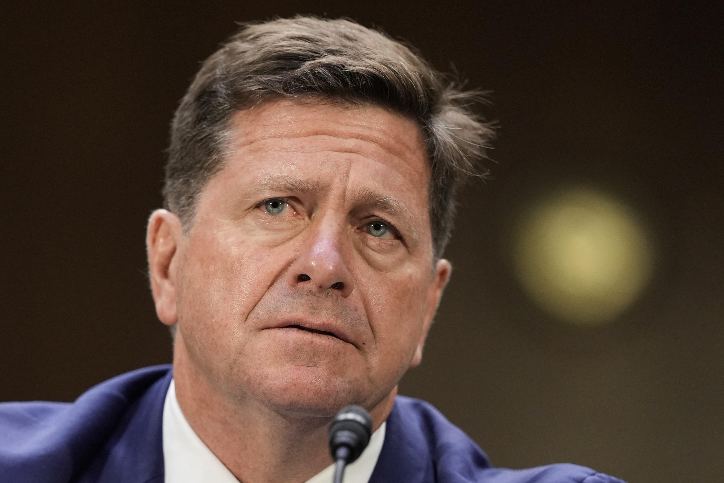 Trump nomme Jay Clayton, chef du renseignement américain, au poste de référent IA