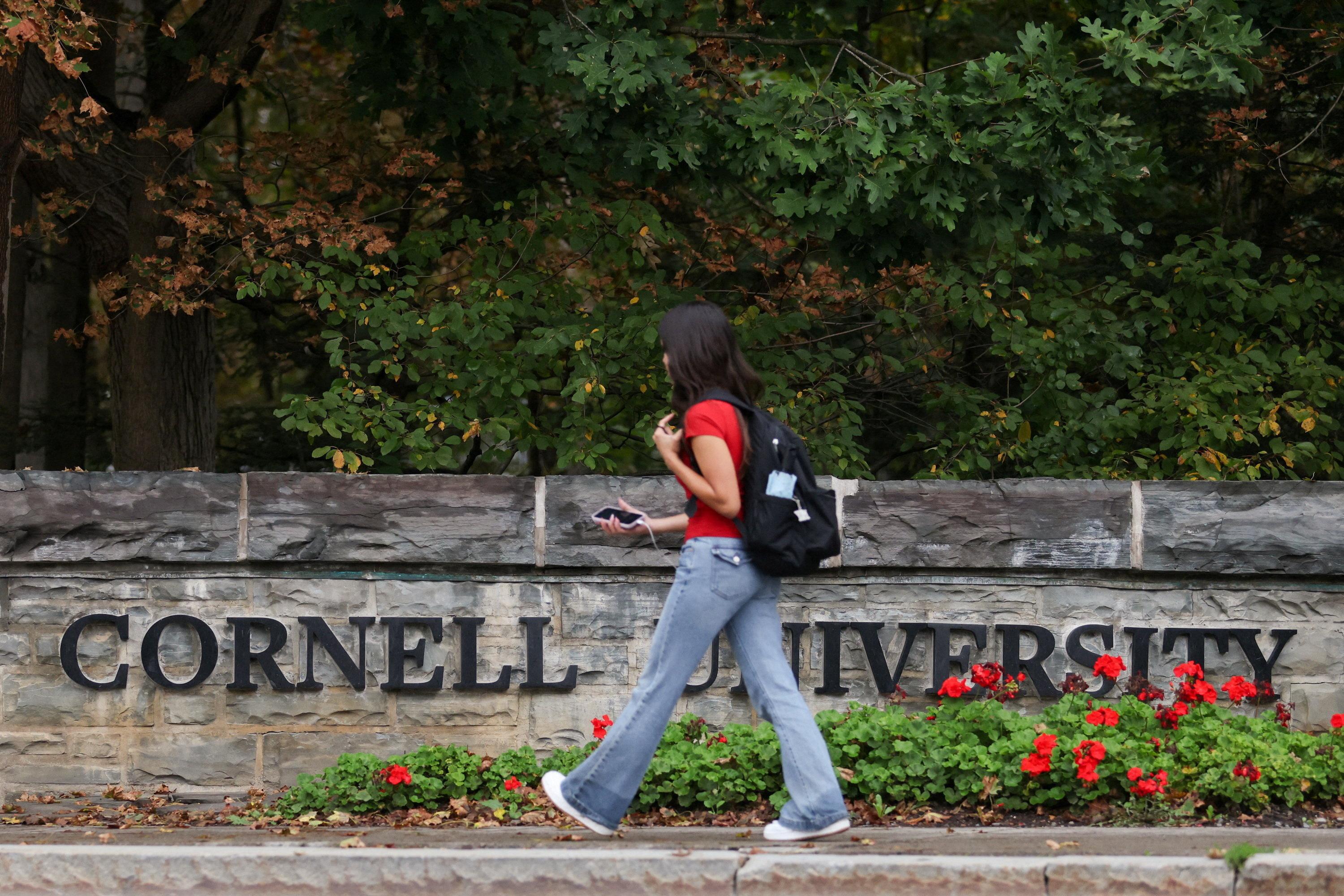 Aux États-Unis, l’affaire Cornell devient une cause nationale