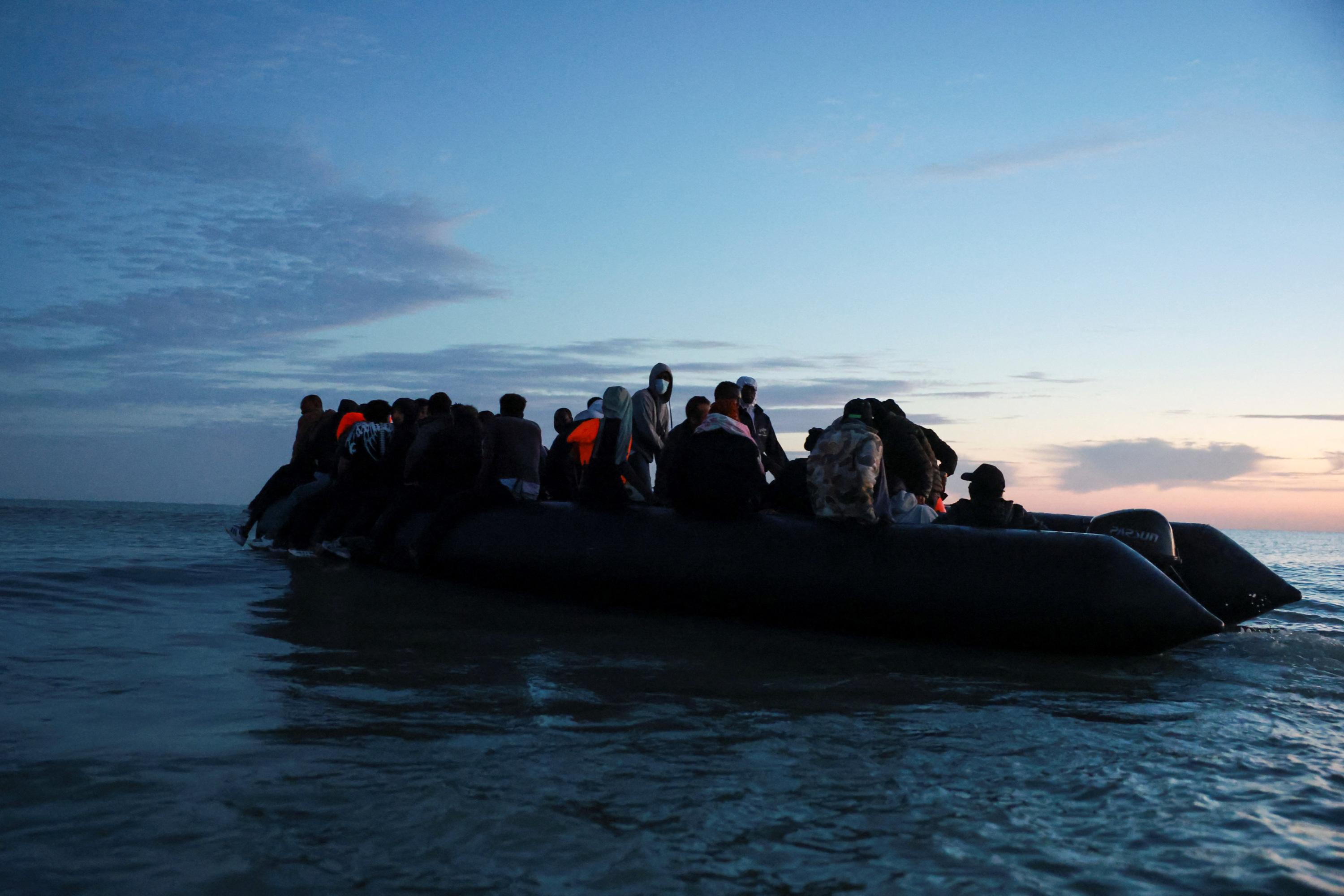 Migrants : deux morts dans une tentative de traversée de la Manche, selon la préfecture du Pas-de-Calais