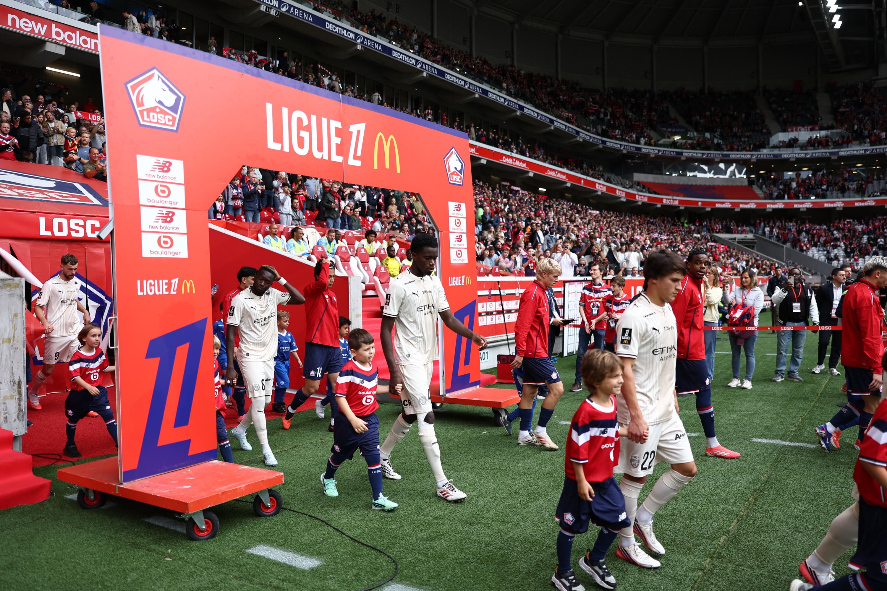 Droits TV : sous pression, la LFP veut lancer un appel d’offres en « lot unique » pour la Ligue 1 de football
