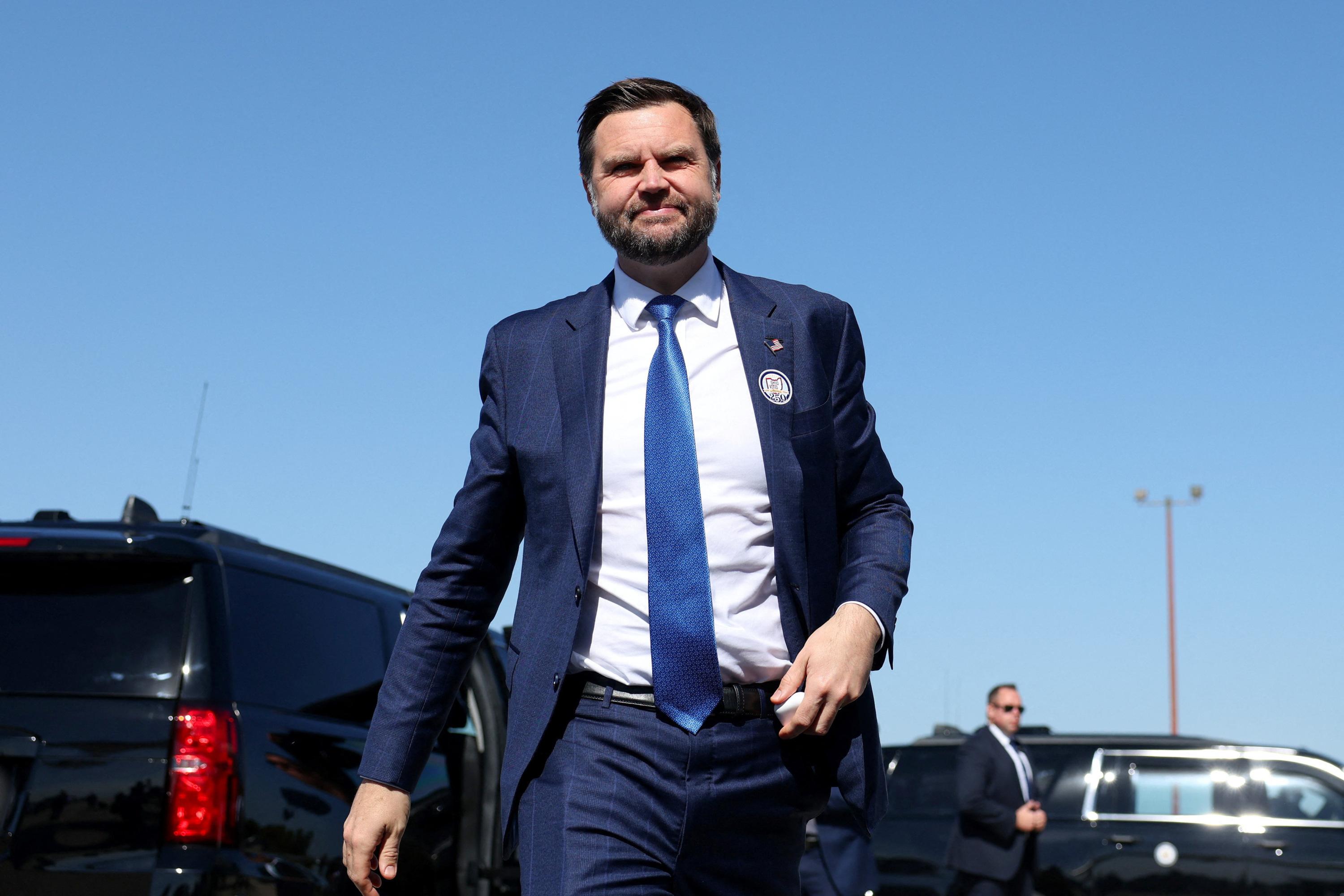 États-Unis : JD Vance assure qu'il ne regardera pas l’exécution de l’auteur d’une tuerie sur une base militaire si elle est diffusée en direct
