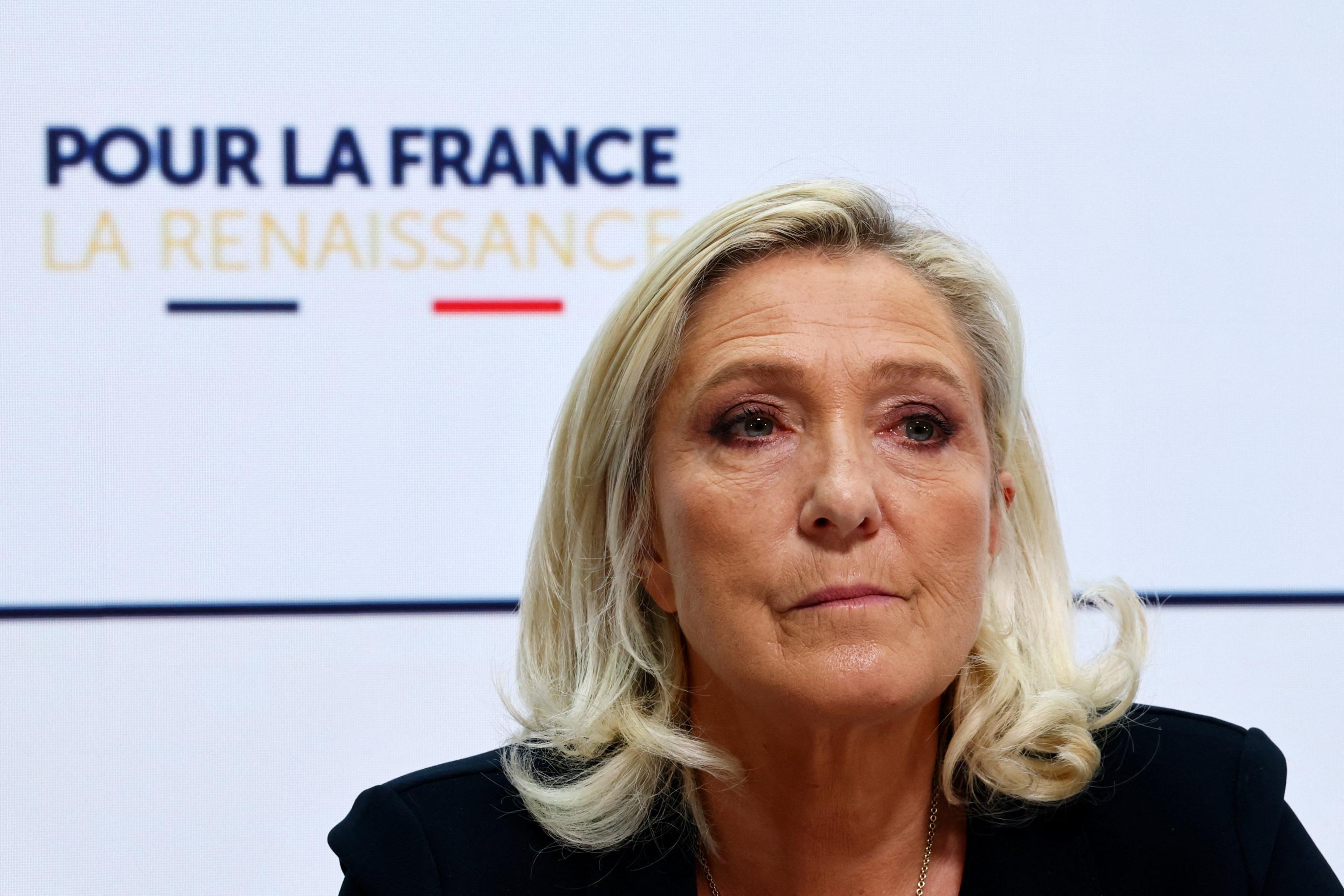 EN DIRECT - Présidentielle 2027 : Marine Le Pen se dit prête au «bras de fer» avec l’UE sur le budget européen