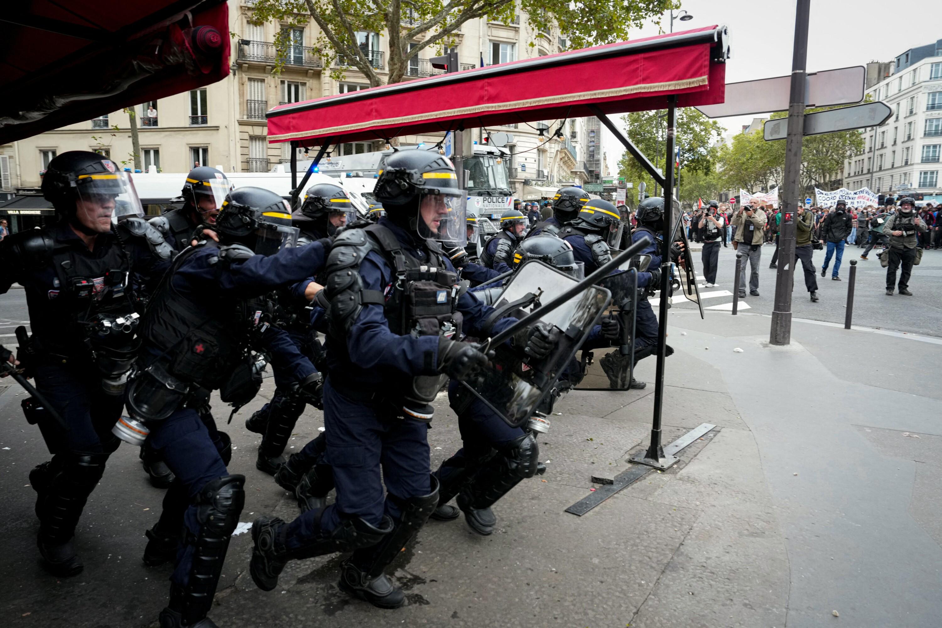 Mobilisation des lycéens : des affrontements violents à Paris