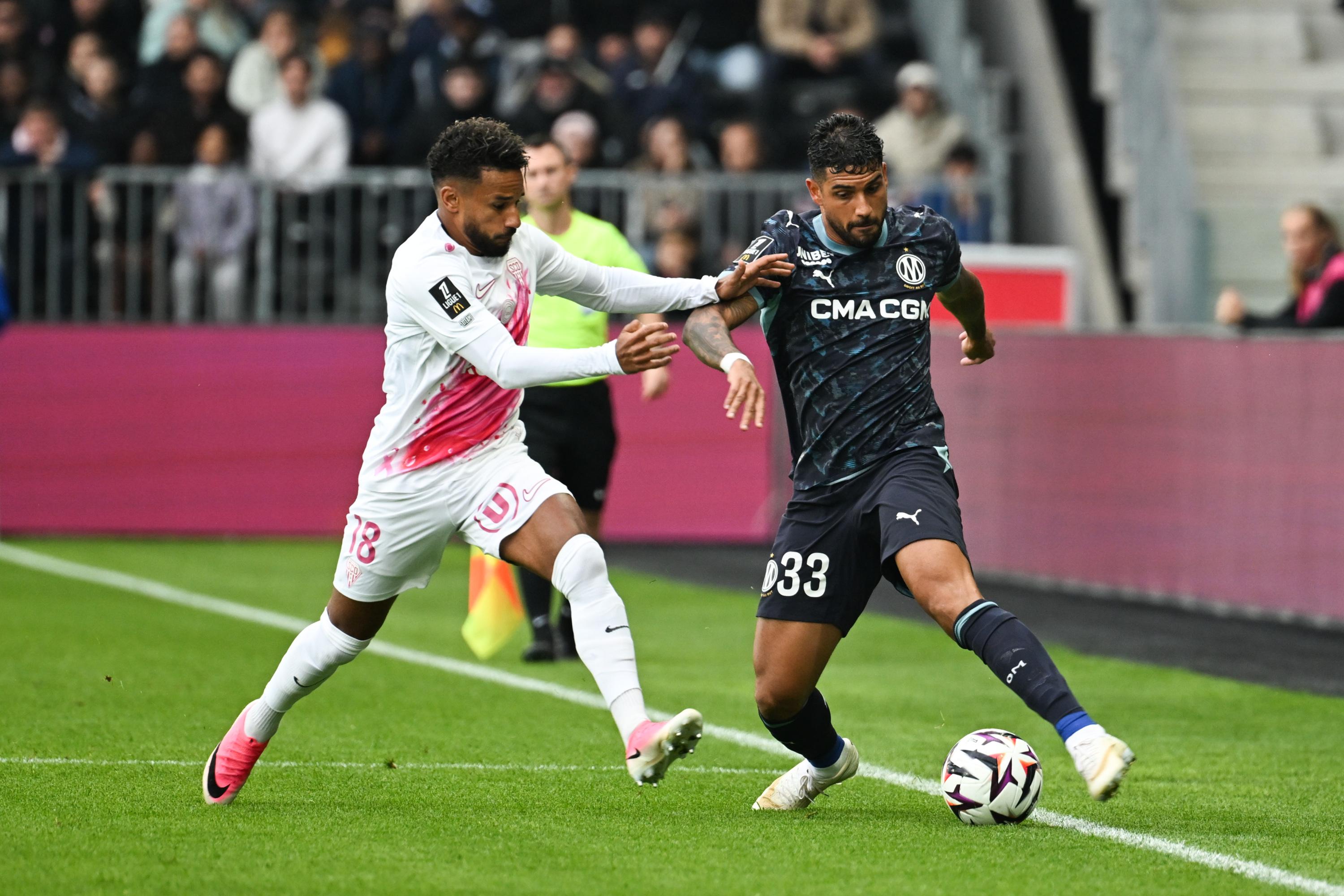 EN DIRECT - Angers-Marseille : sur un coup de billard malheureux, l’OM est mené
