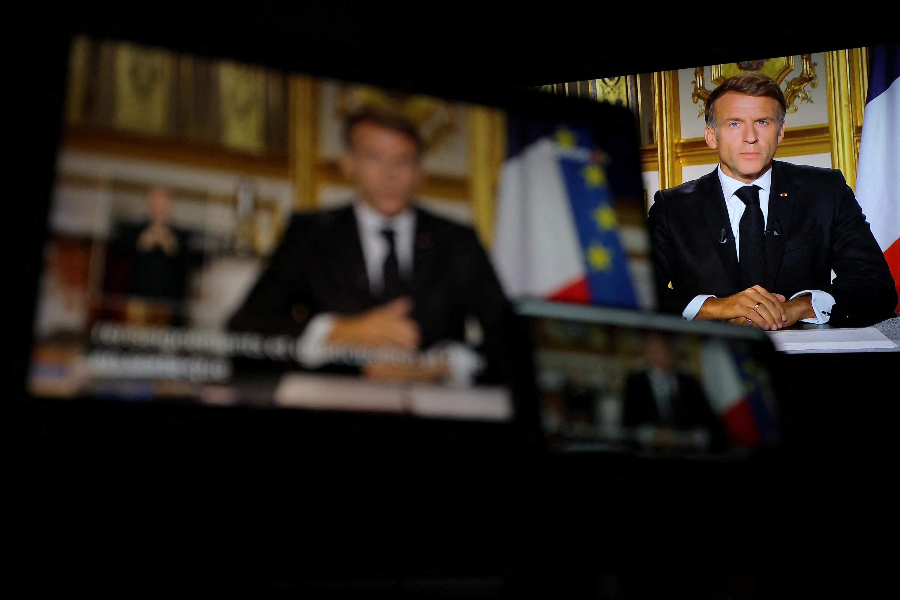 «Totalement dépassé», «artisan du chaos» : de LFI au RN, la classe politique étrille l’allocution d’Emmanuel Macron, jugée pas à la hauteur de la crise