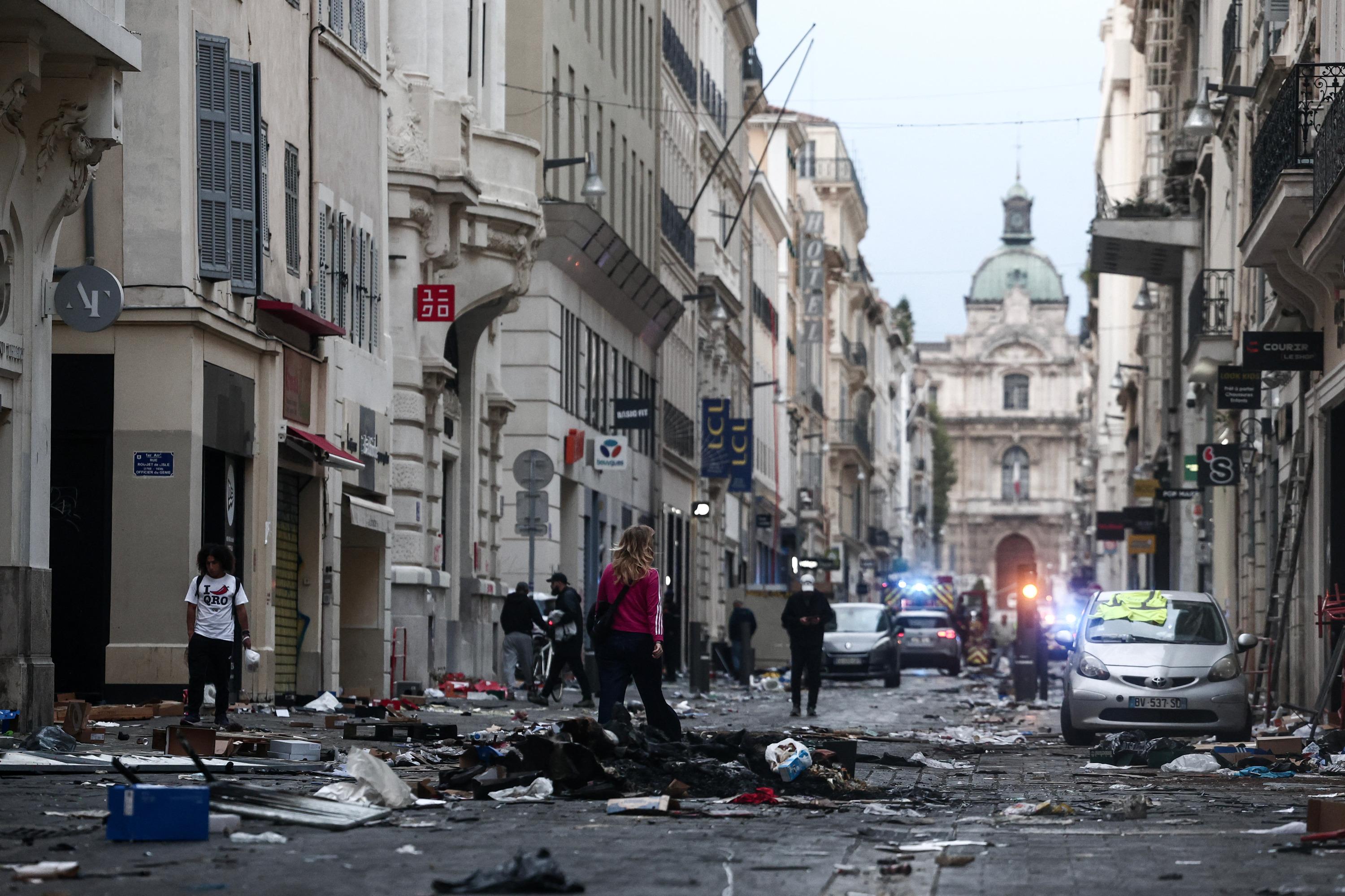 «C’était la guerre» : à Marseille, les commerçants écœurés par les pillages et les violences du 17 octobre