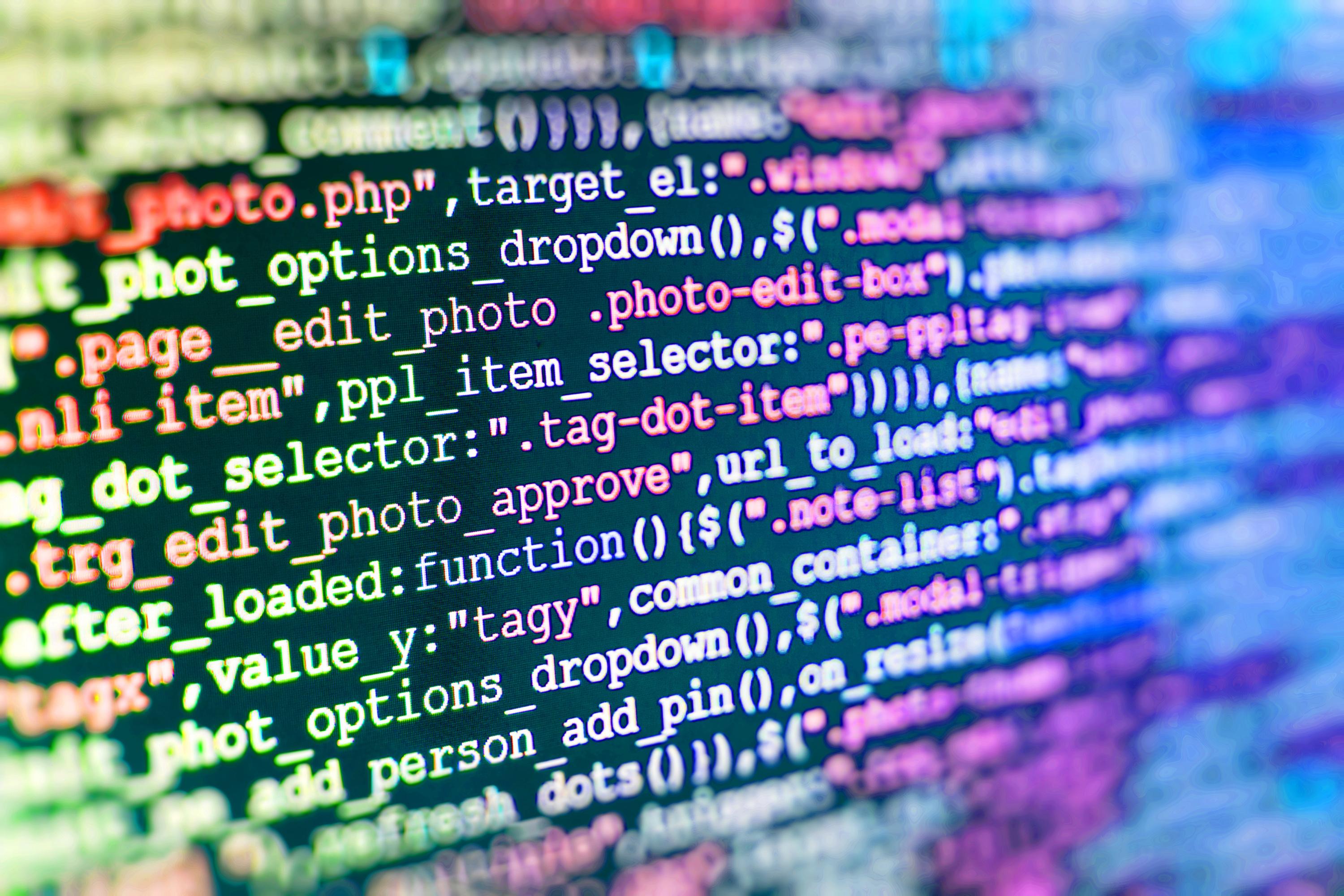 Gouvernements paniqués, cyberattaques massives en préparation, implication d’OpenAI… Le jour où Internet a été débranché en urgence à cause du PHP thumbnail