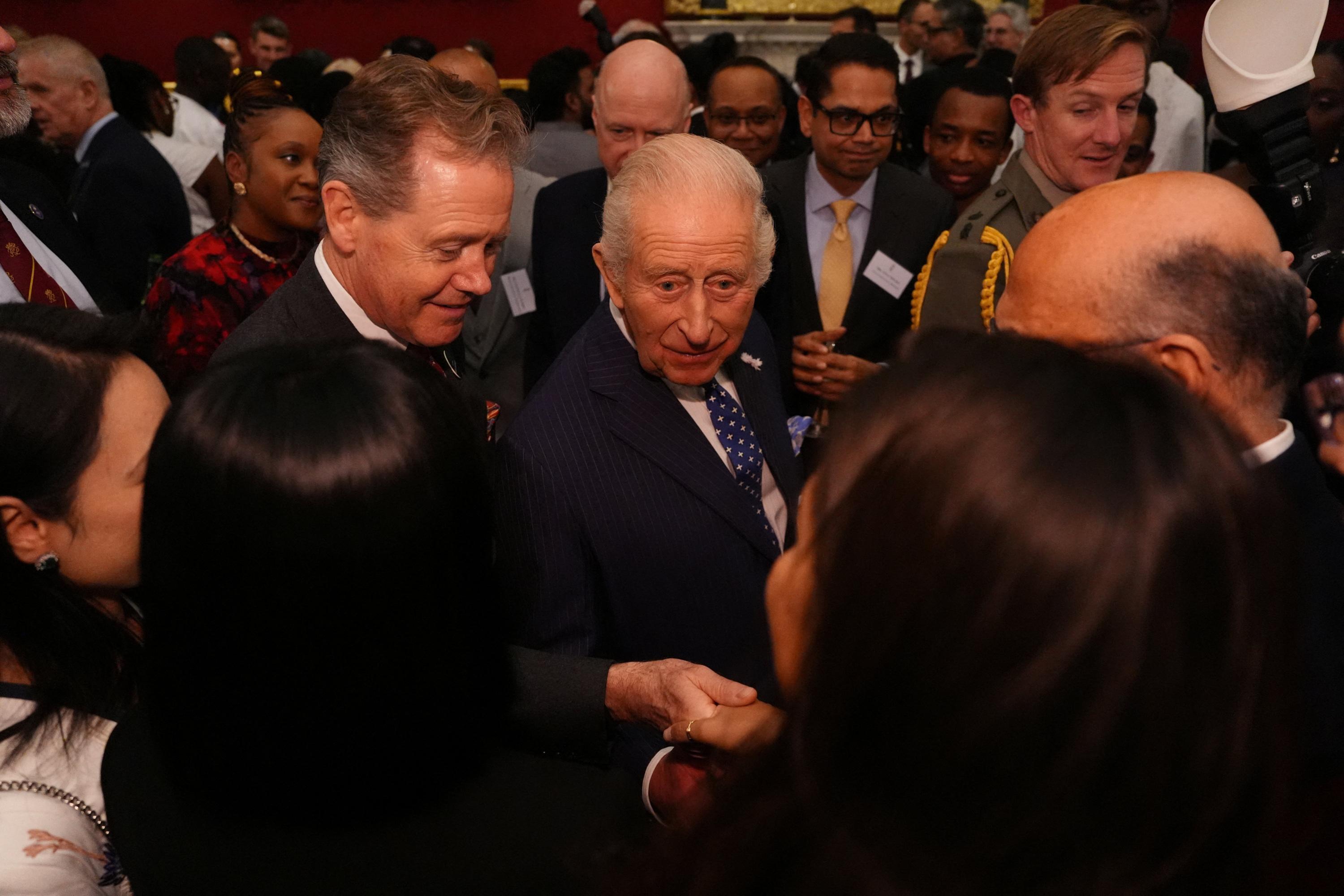 Le roi Charles III salue le sultan d'Oman pour sa médiation au Moyen-Orient