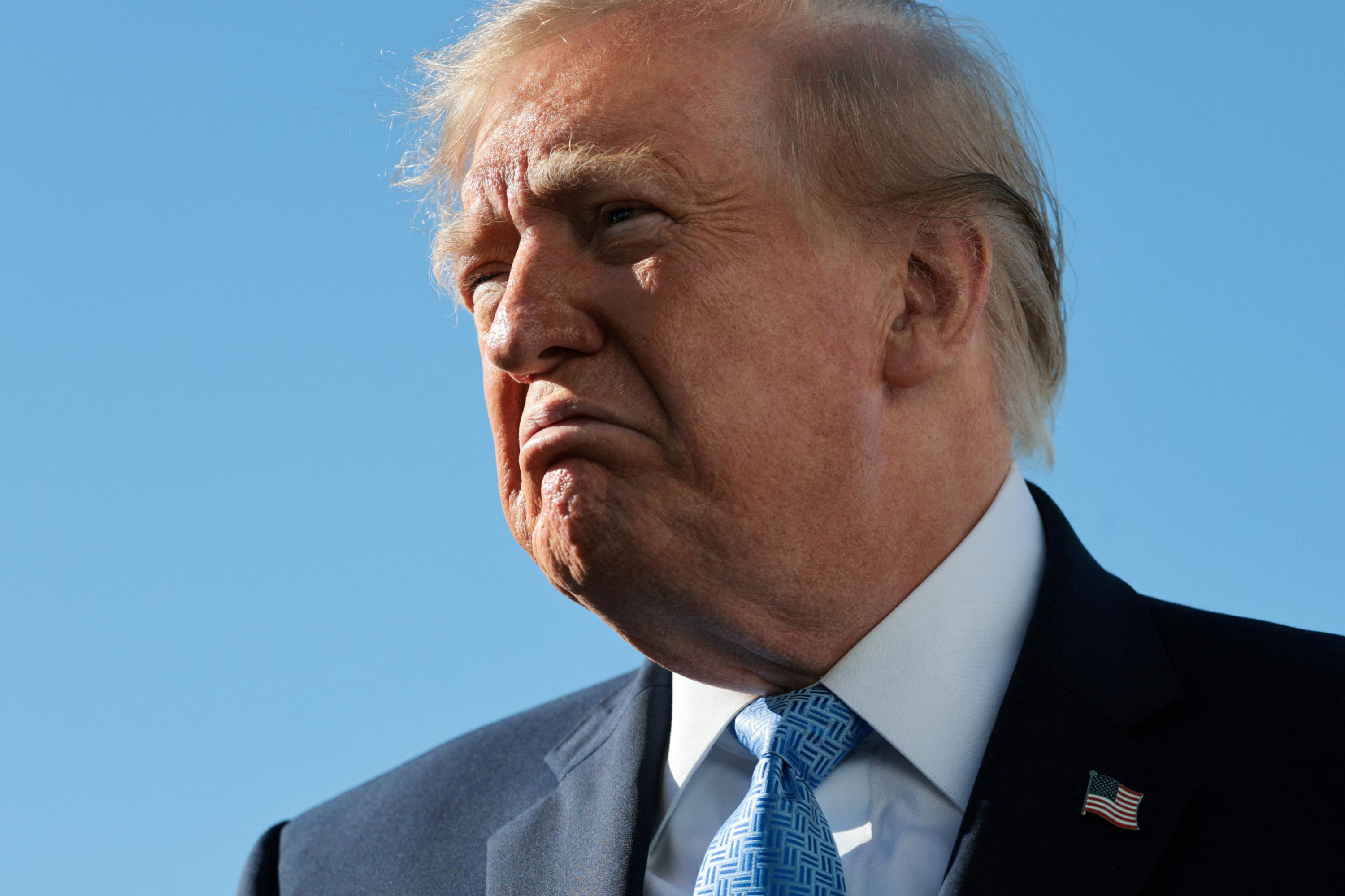 «Un président pourri» : Trump riposte aux moqueries d'Obama sur ses travaux à la Maison-Blanche