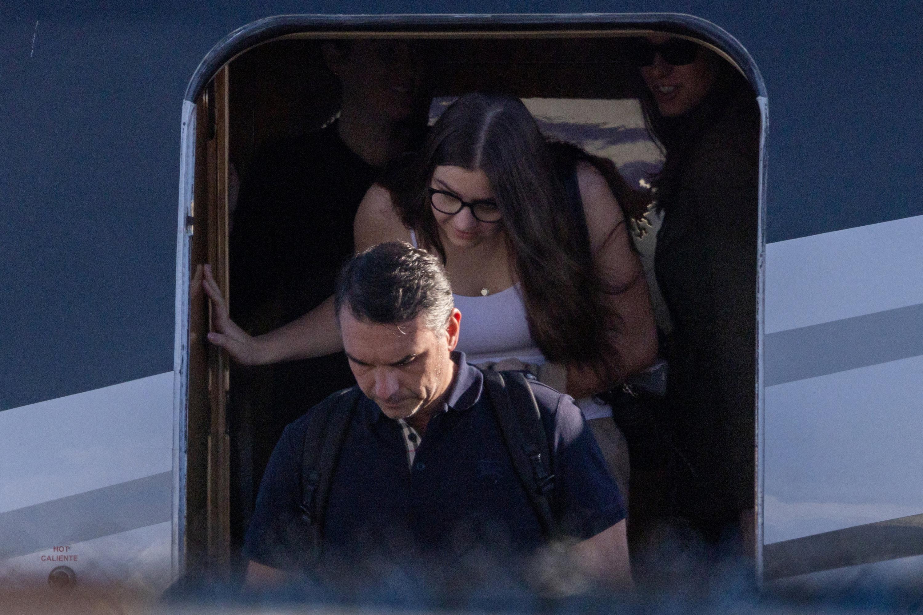 Flavio Bolsonaro a fui le Brésil dans un avion payé depuis un compte bancaire aux États-Unis