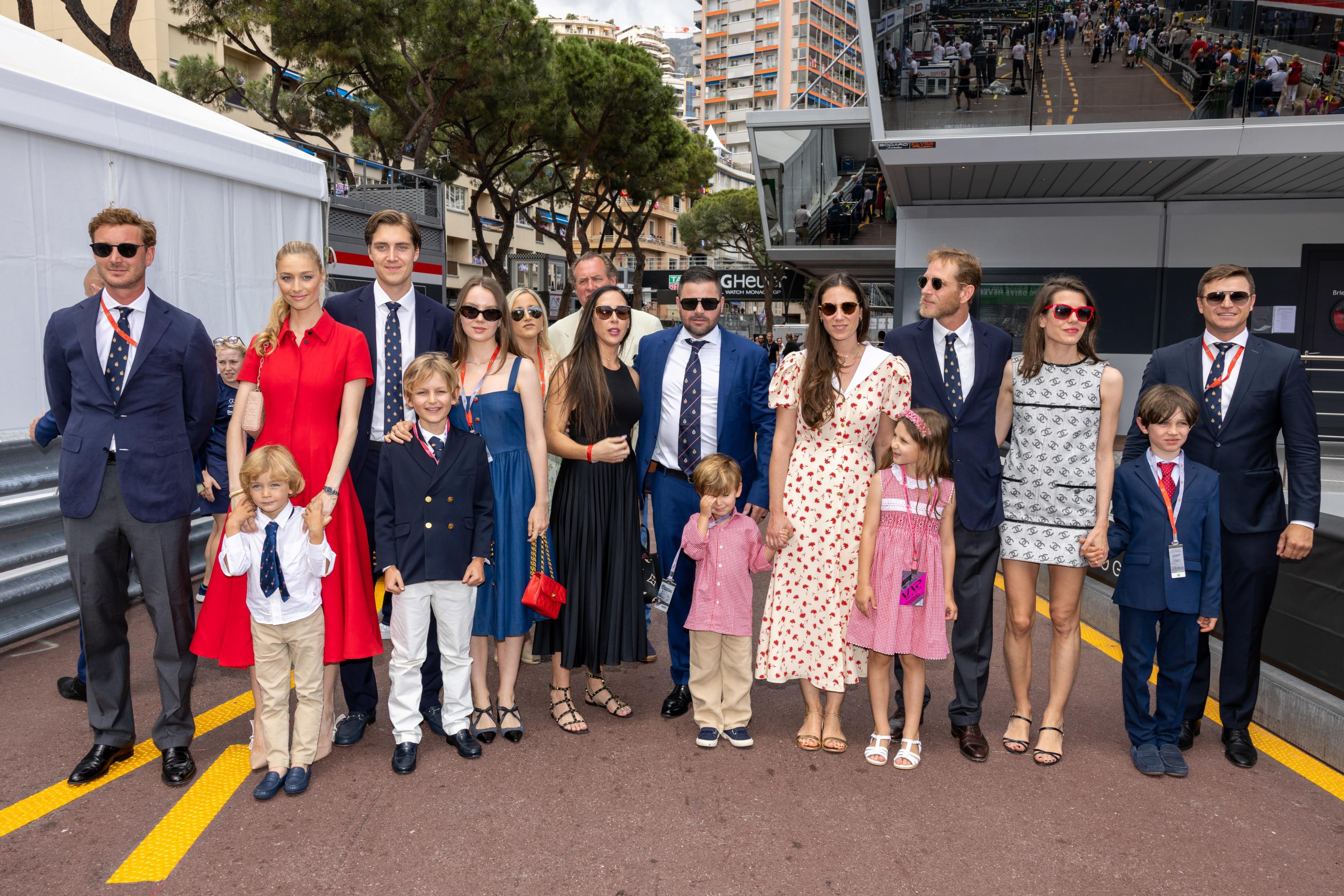 Le clan Casiraghi (presque) au grand complet : l&#039;impressionnante photo de famille au Grand Prix de Monaco