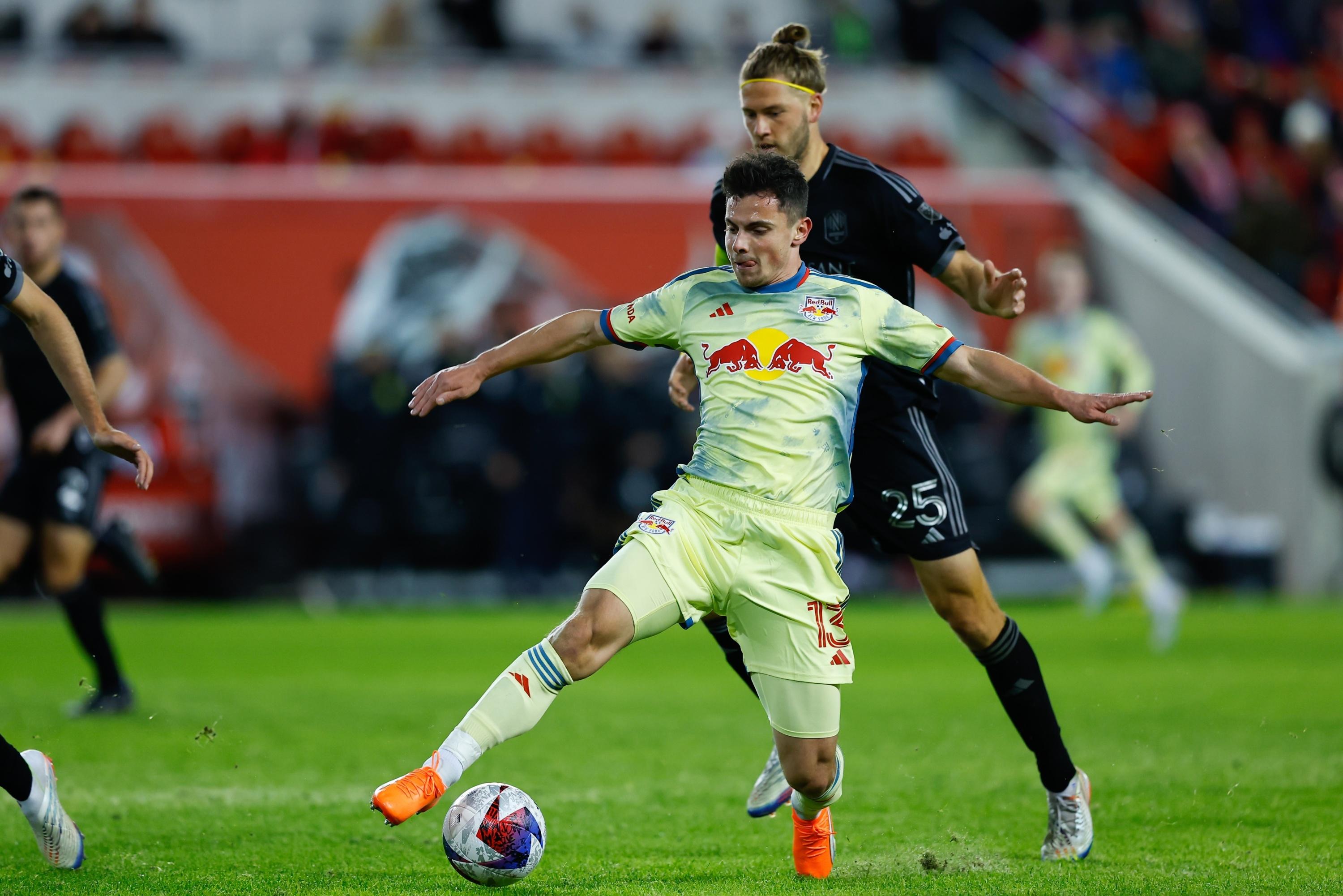 MLS: Vanzeir (New York) suspendu six matches pour propos racistes