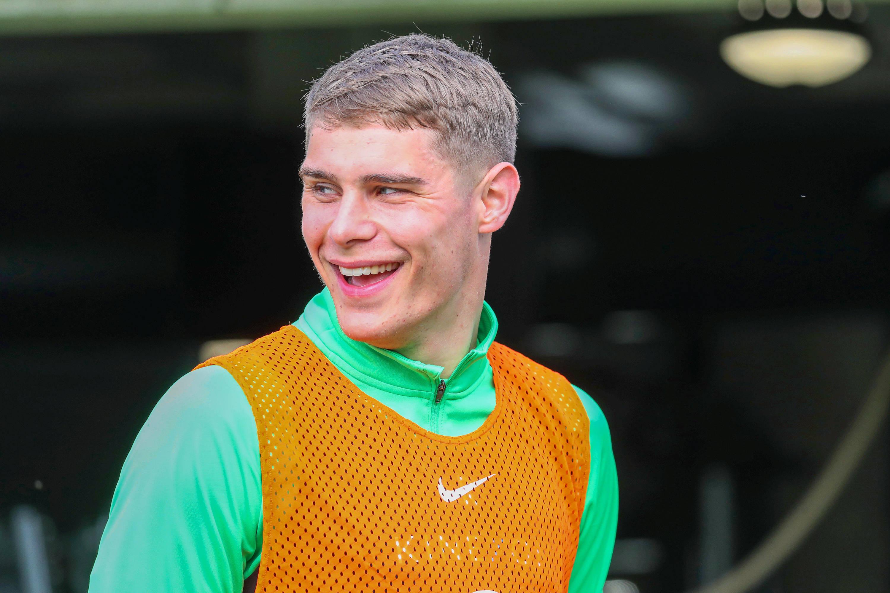 Mercato : Tottenham officialise la venue d'un jeune défenseur