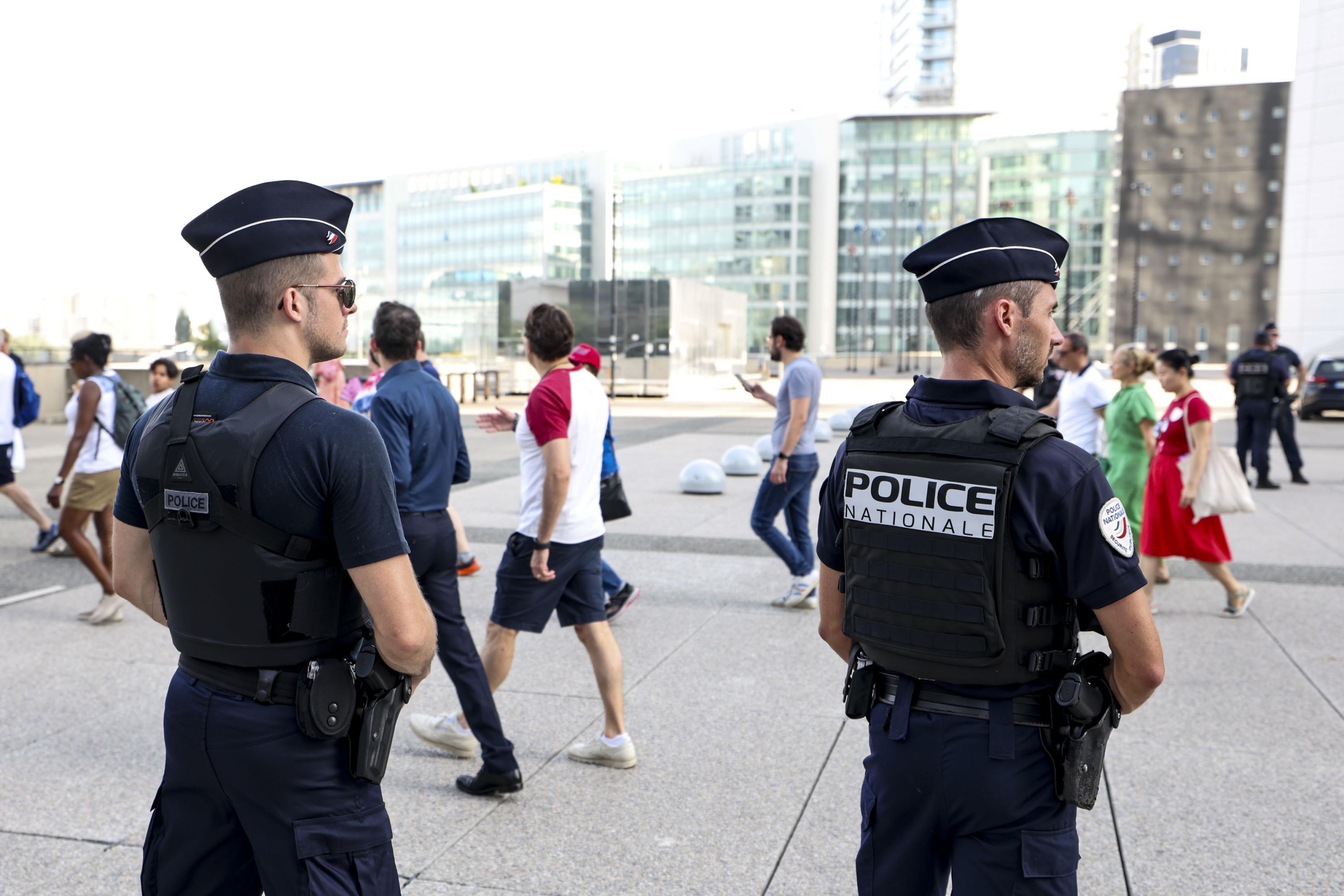 Marseille : en voulant s’enfuir, un homme sous OQTF blesse deux policiers dont l’un gravement